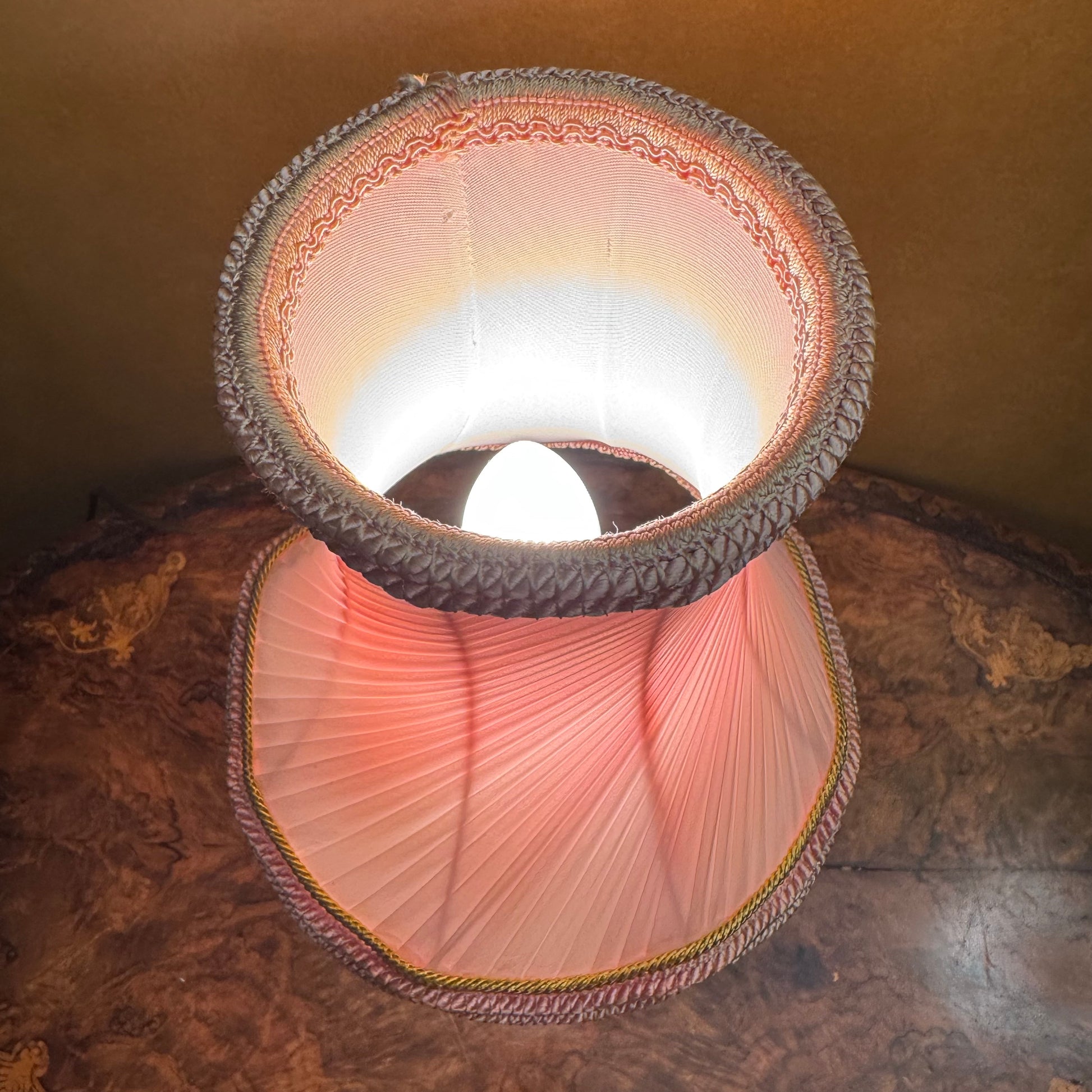 Metal Crystal Pink Shade