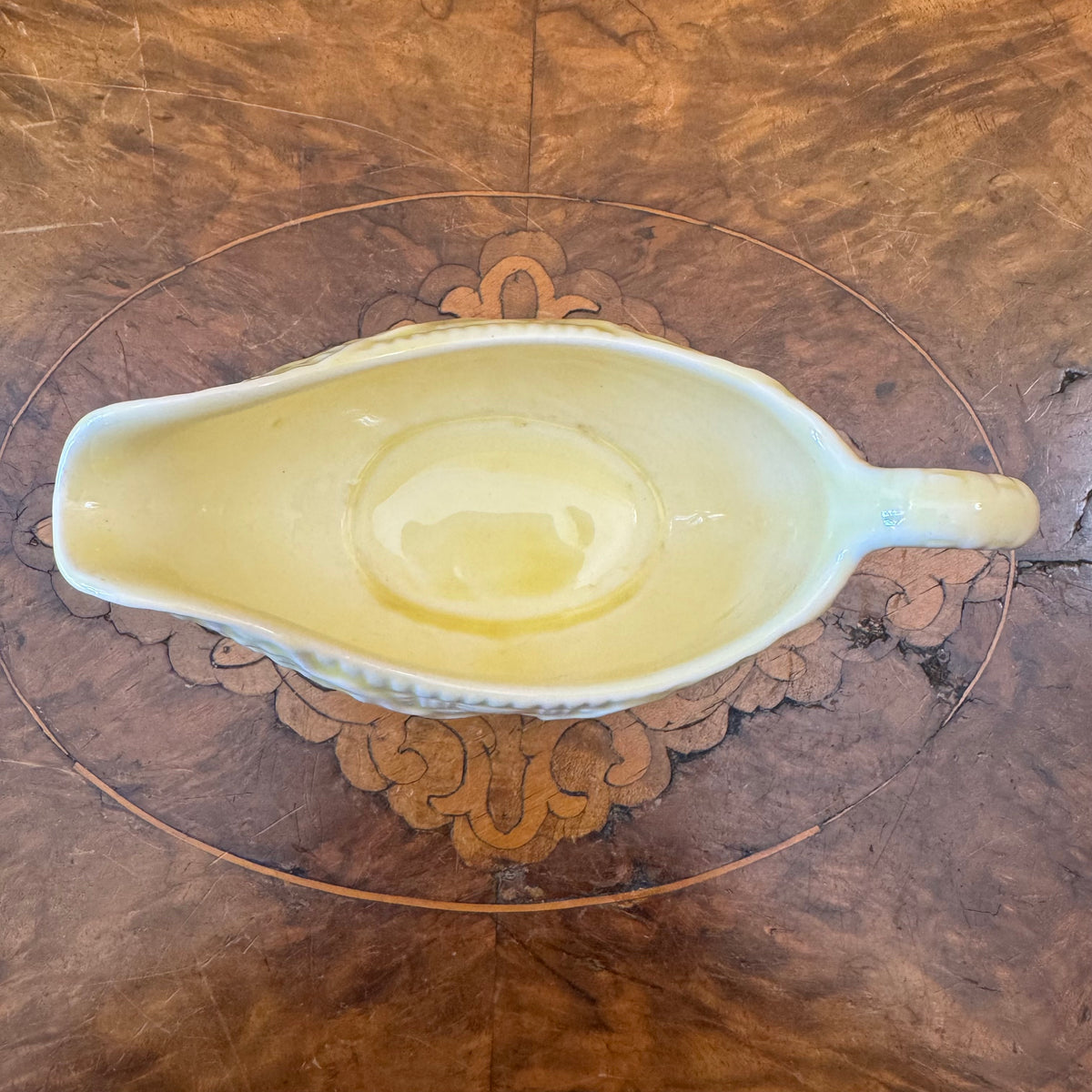 Midwinter Burslem Yellow Cabbage Leaf Gravy 