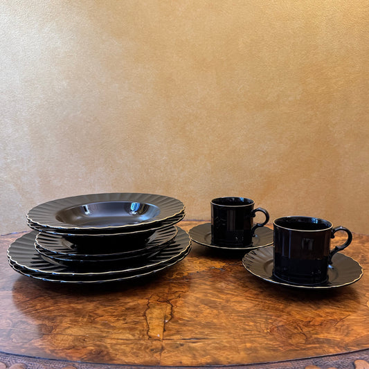 Mikasa Classic Ebony & Gold 10 Pieces Setting For Two  