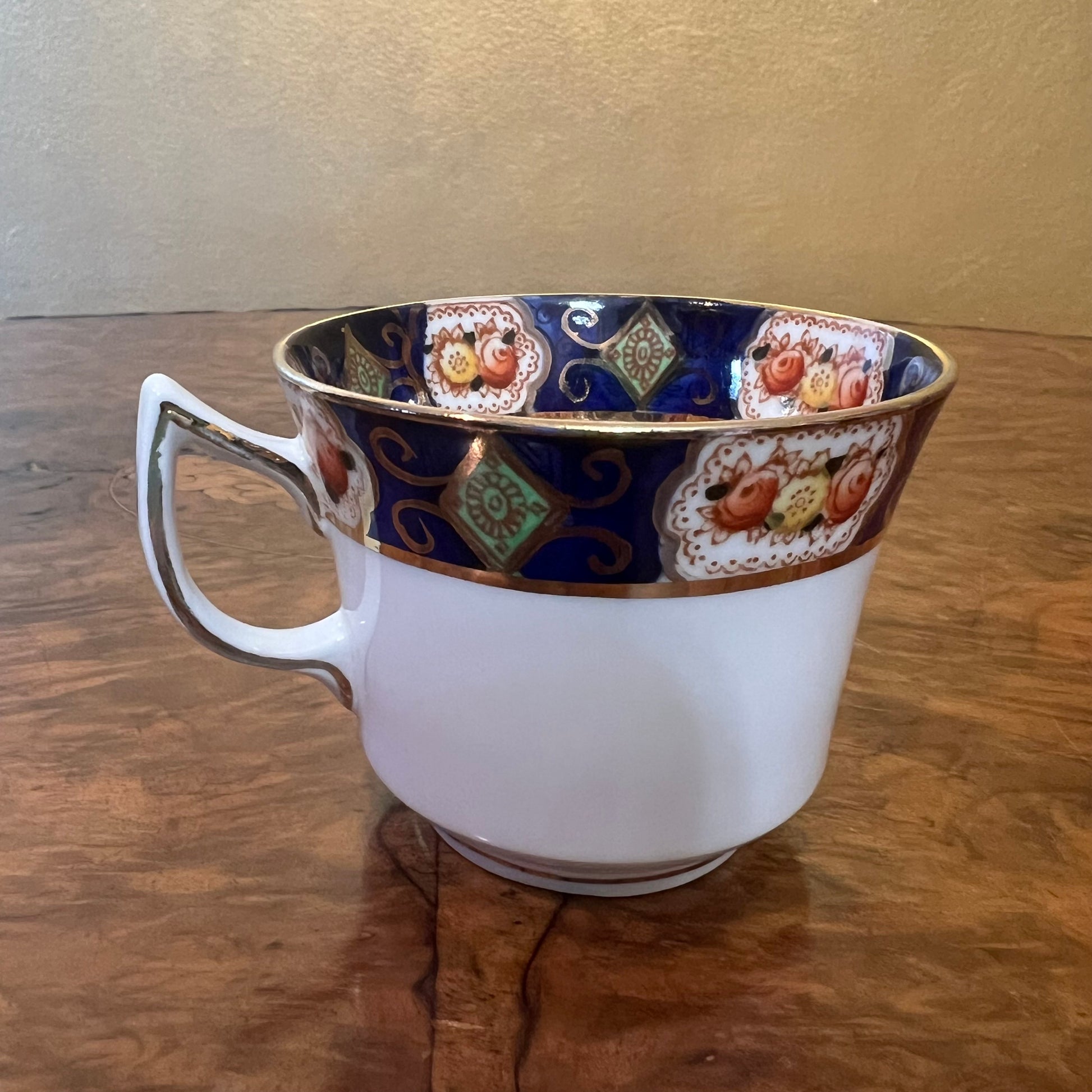 Mona Floral Print Tea Cup 