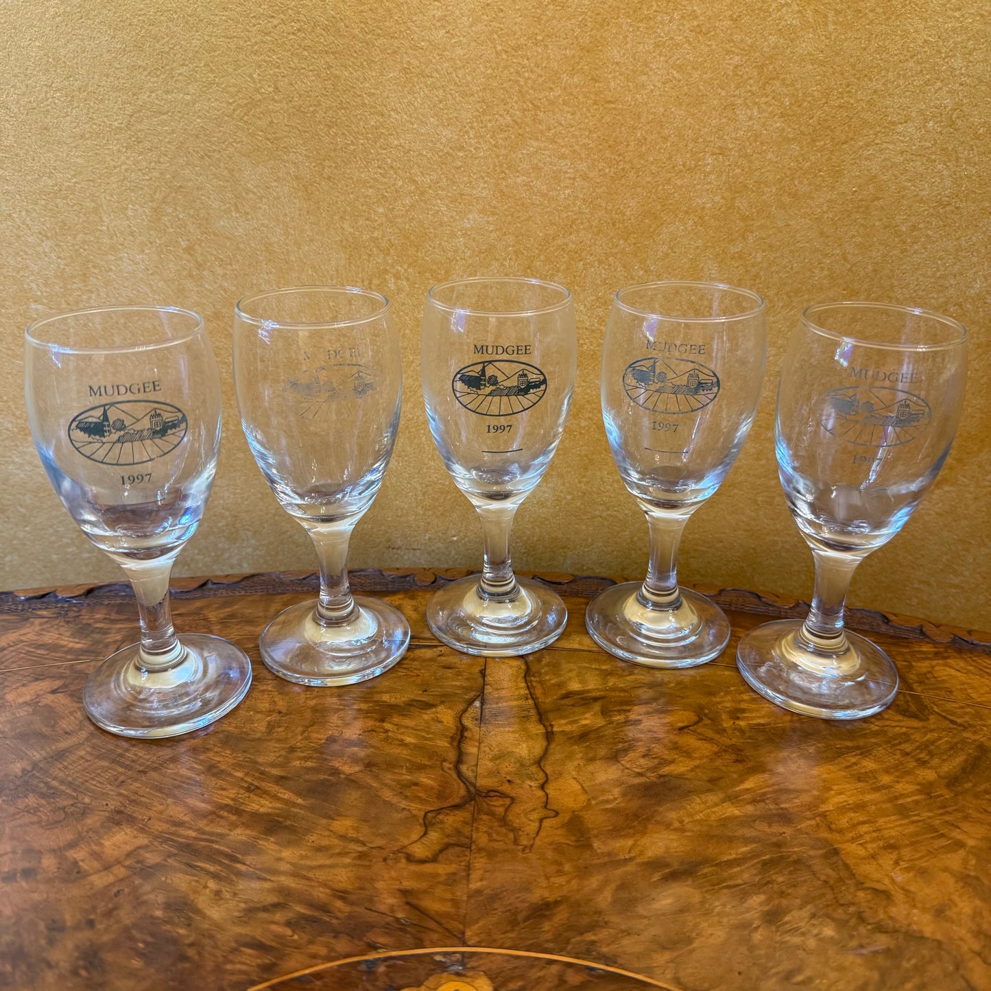 Mudgee Souvenir Wine Glasses Set 