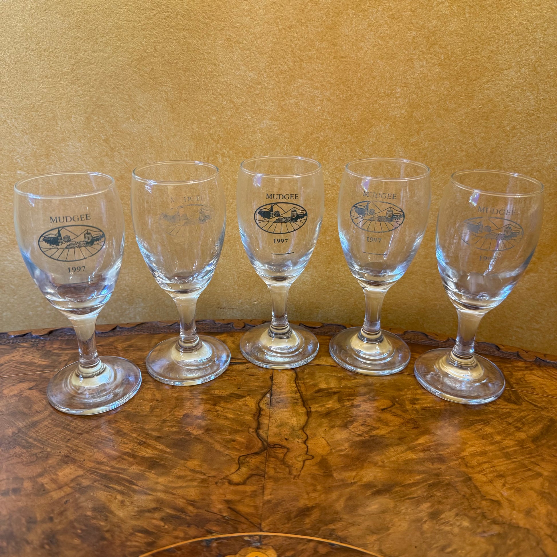Mudgee Souvenir Wine Glasses Set 