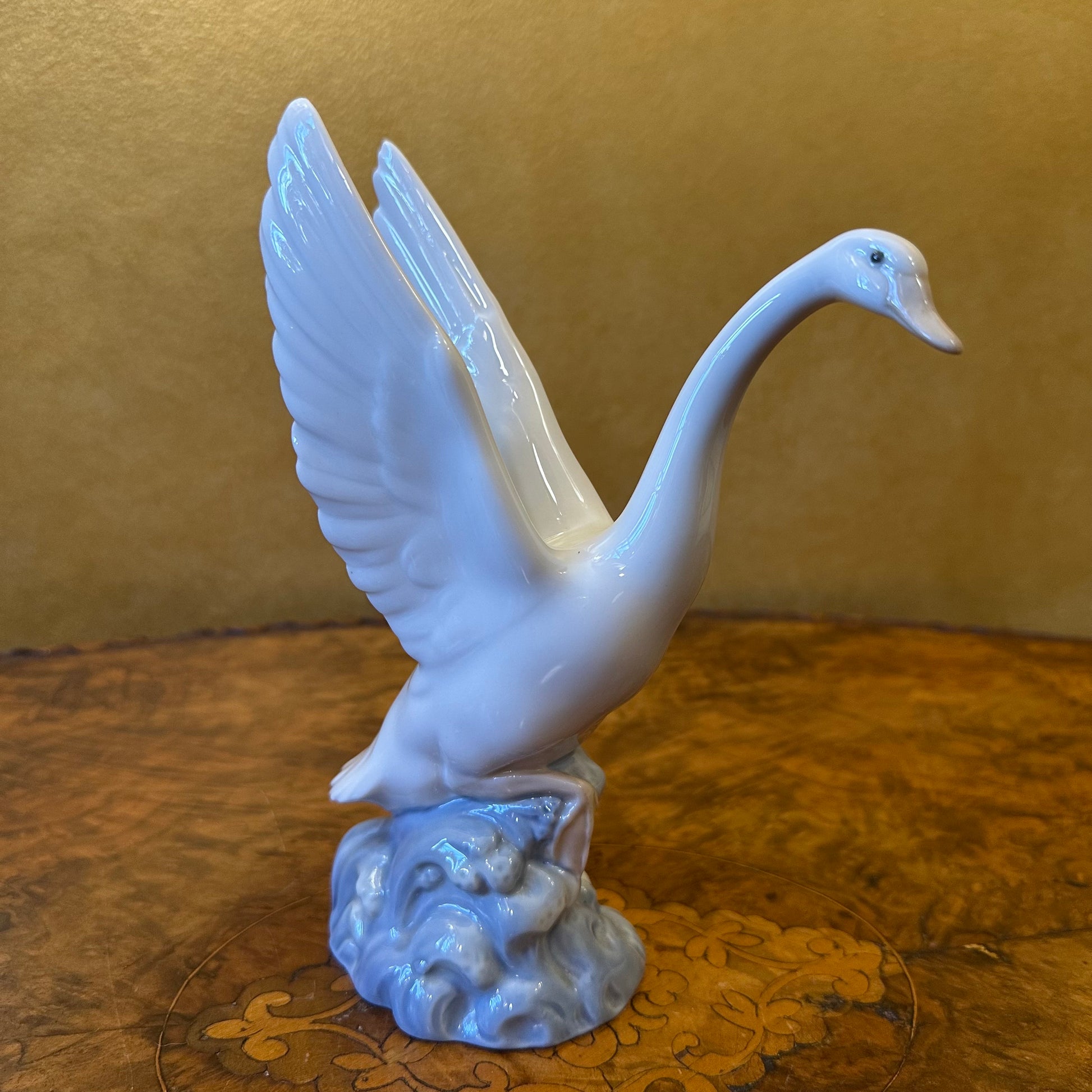 Nao by Lladro Flying Swan Figurine