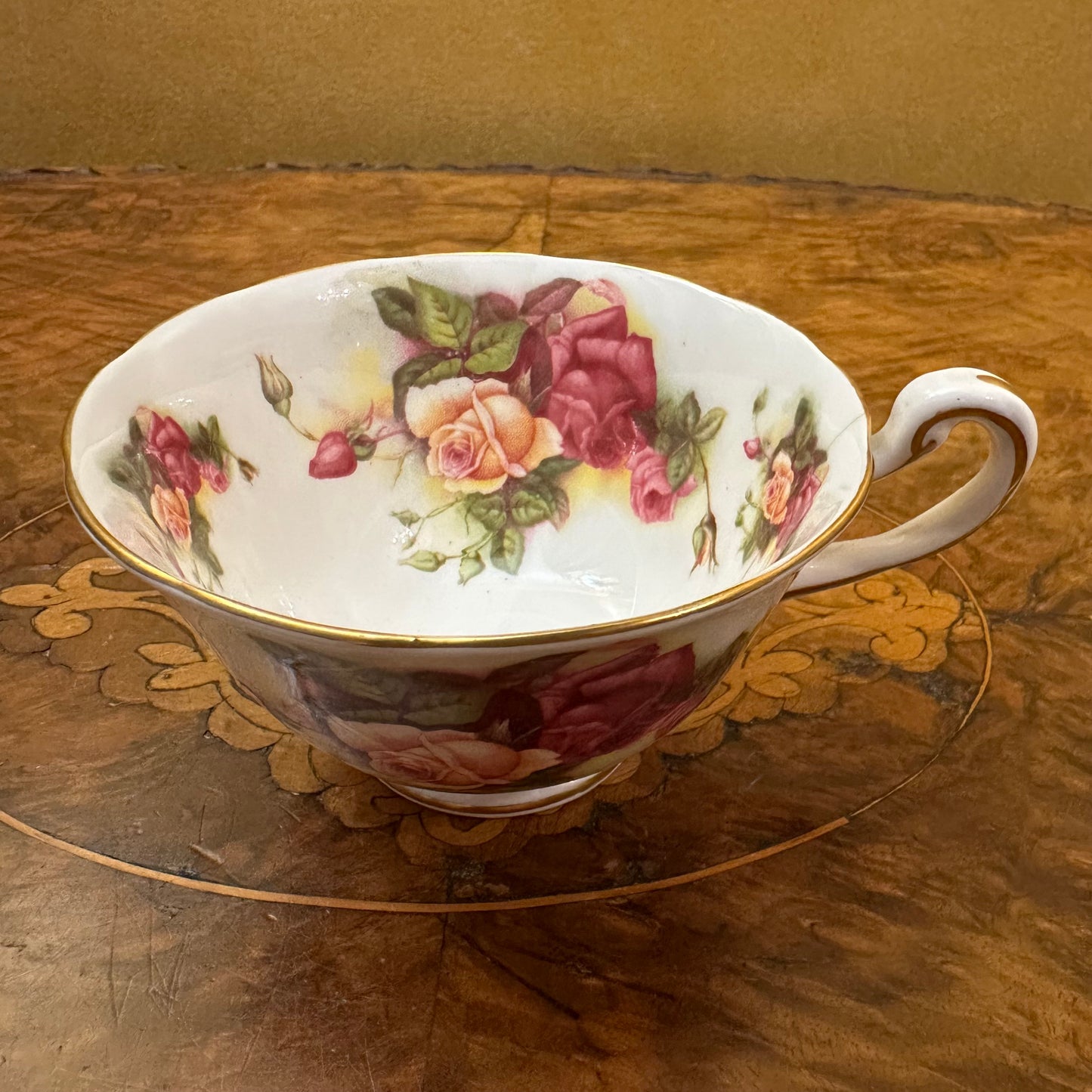 New Chelsea Cabbage Rose Tea Cup