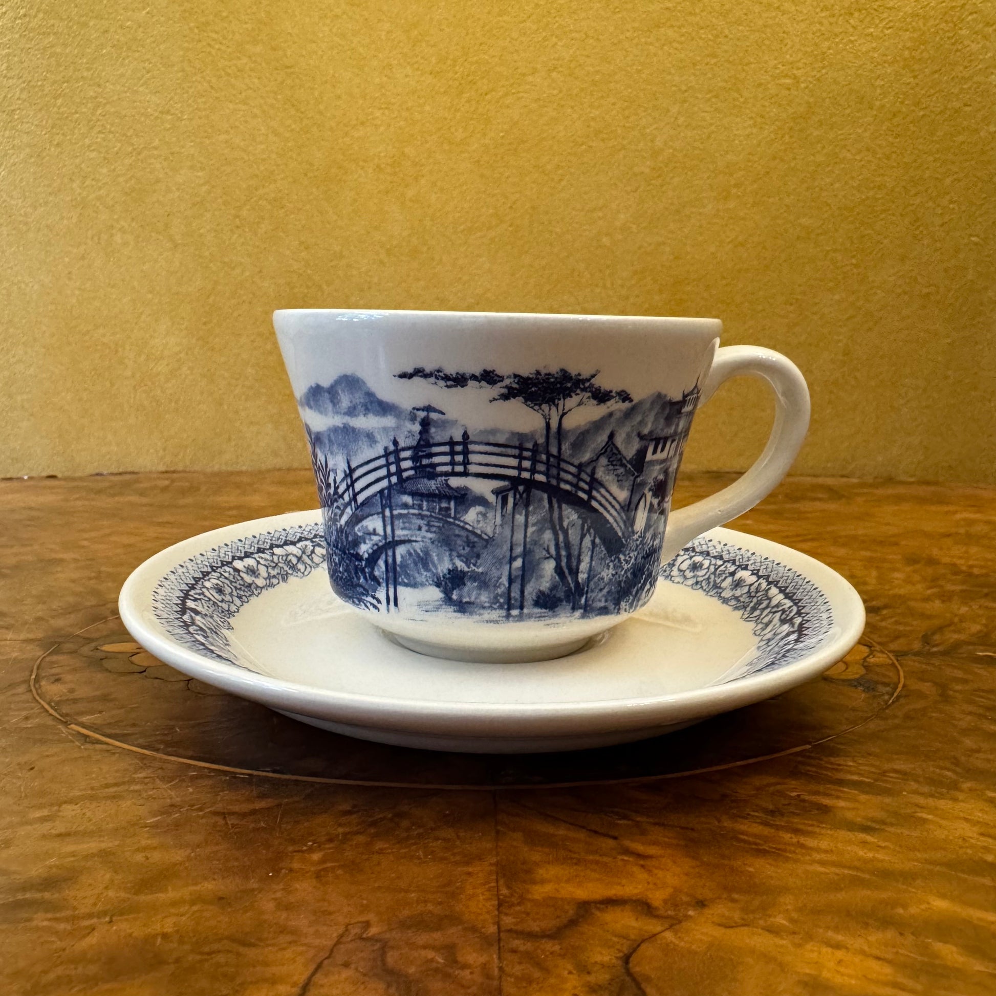 New Zealand Blue & White Print Tea Cup & Saucer 