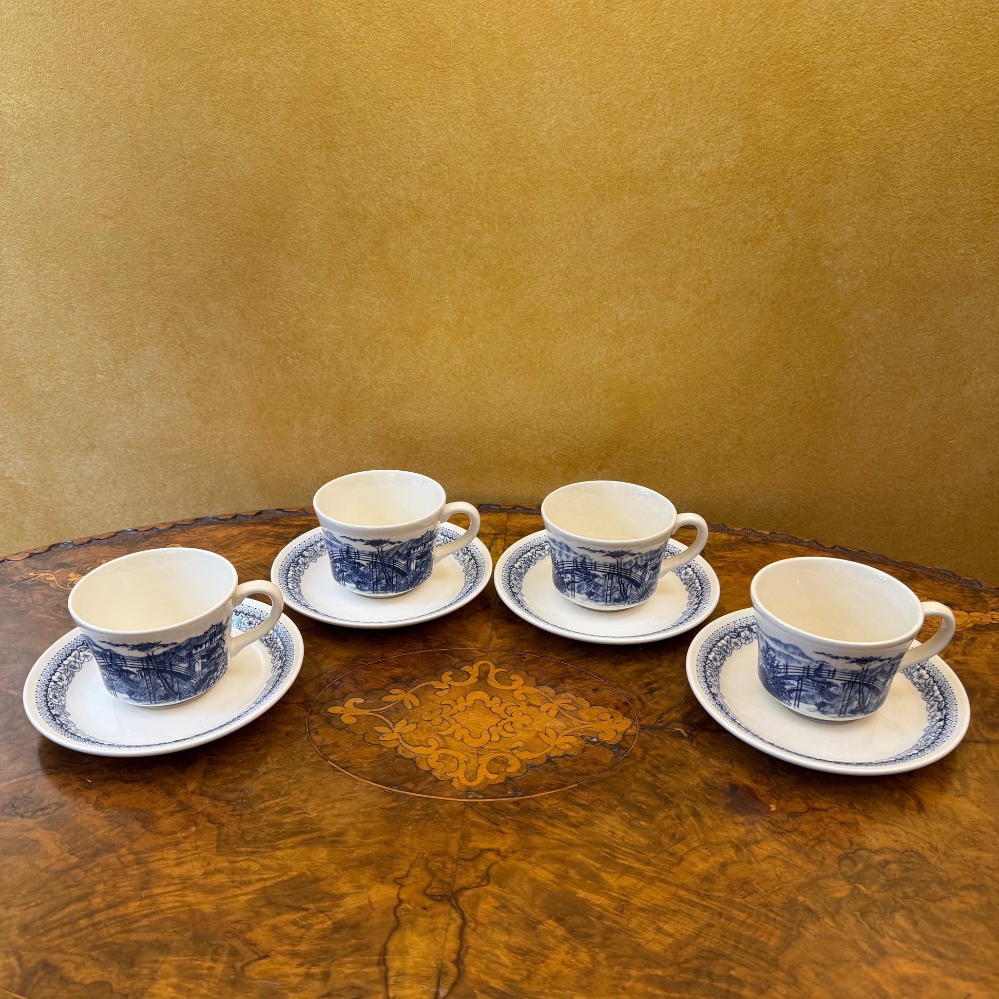 New Zealand Blue & White Print Tea Cup & Saucer Set 