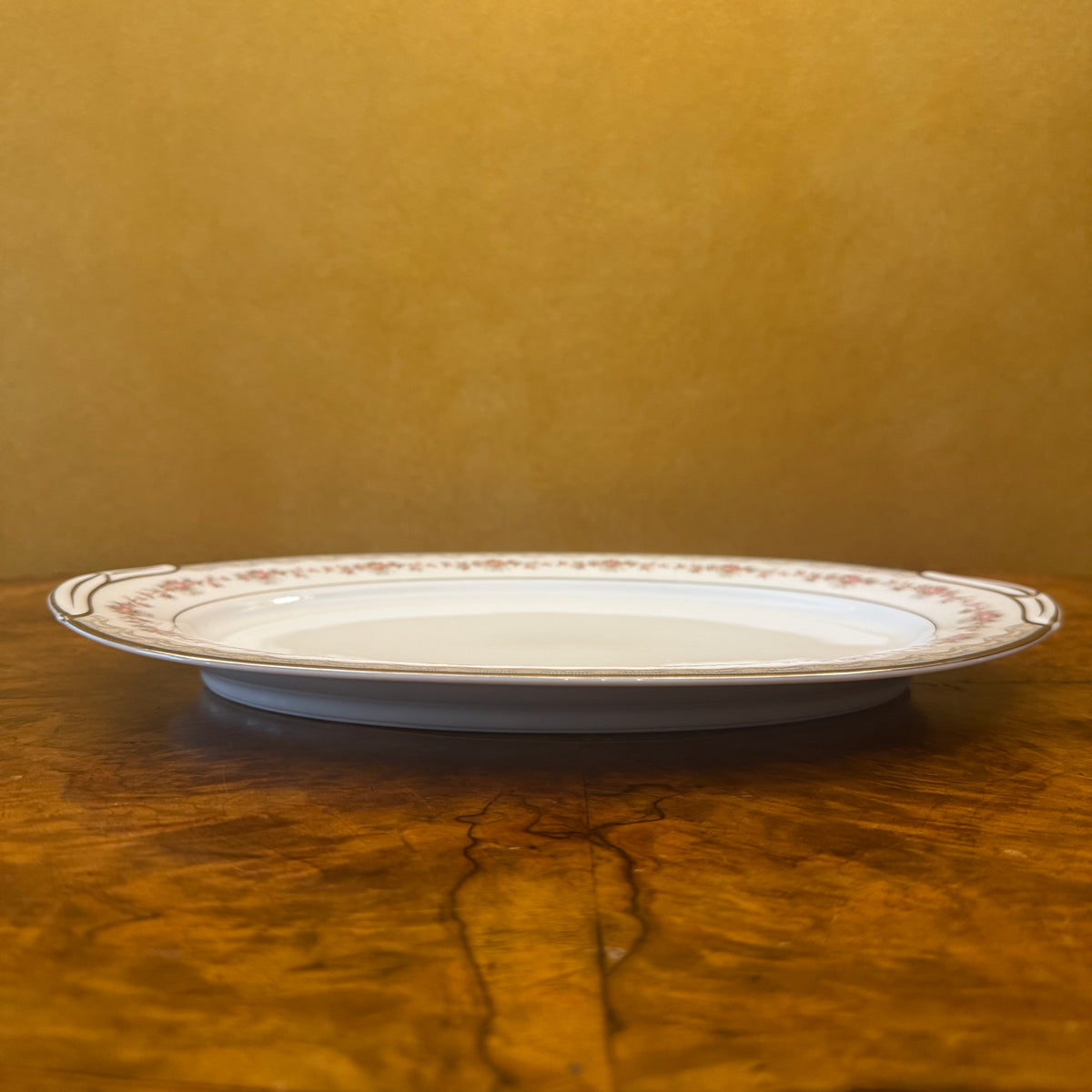 Noritake Glenwood Oval Serving Tray