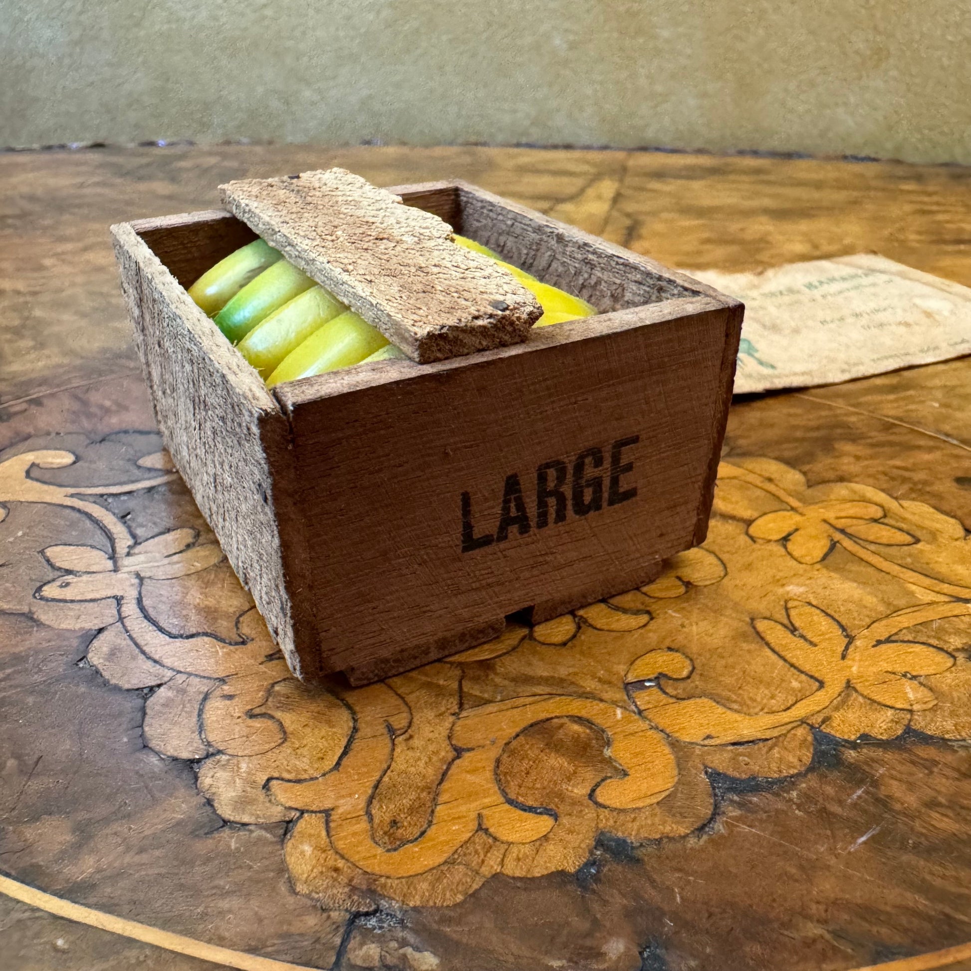 Novelty Banana Box