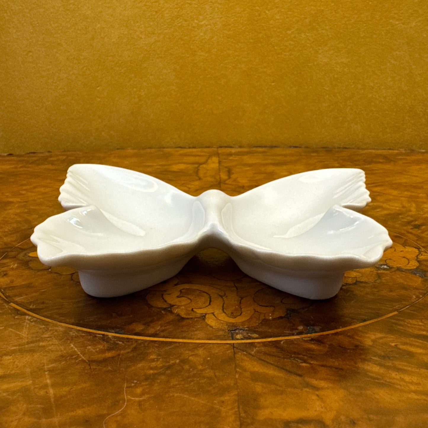 Vintage OMC White Butterfly Porcelain Jewelry Trinket Dish