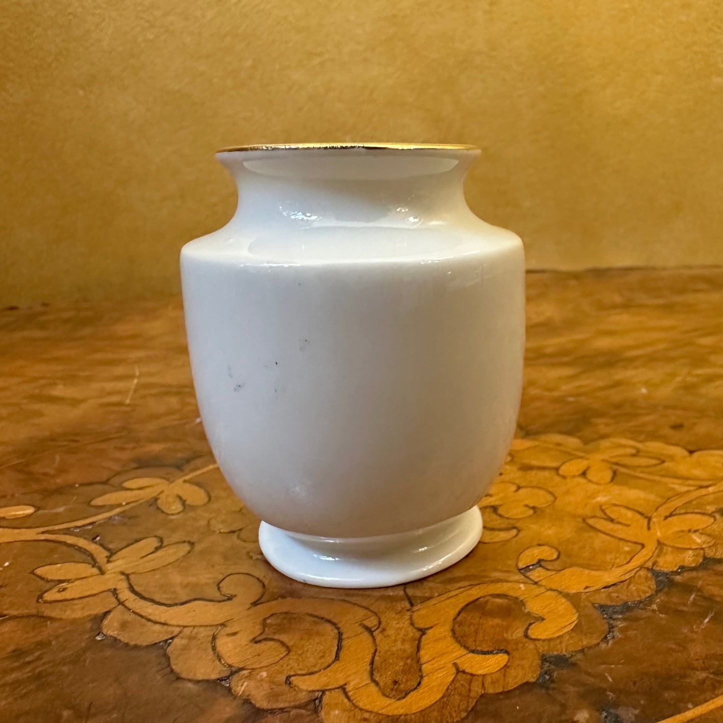 Opaline Boyd's Bay Bridge Tweed Heads NSW Vase