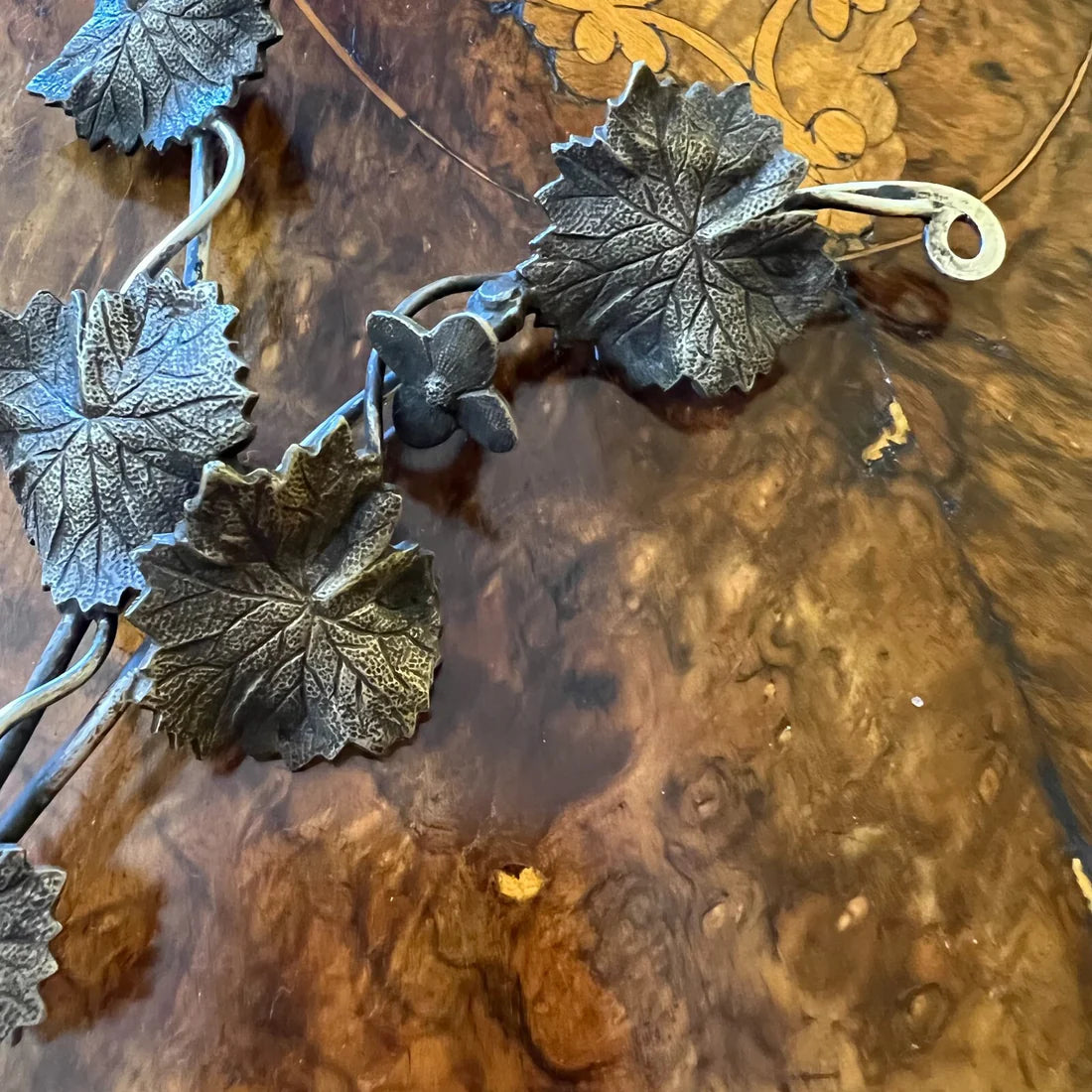 Vintage Ornate Leaves Hanging Ornament Pair
