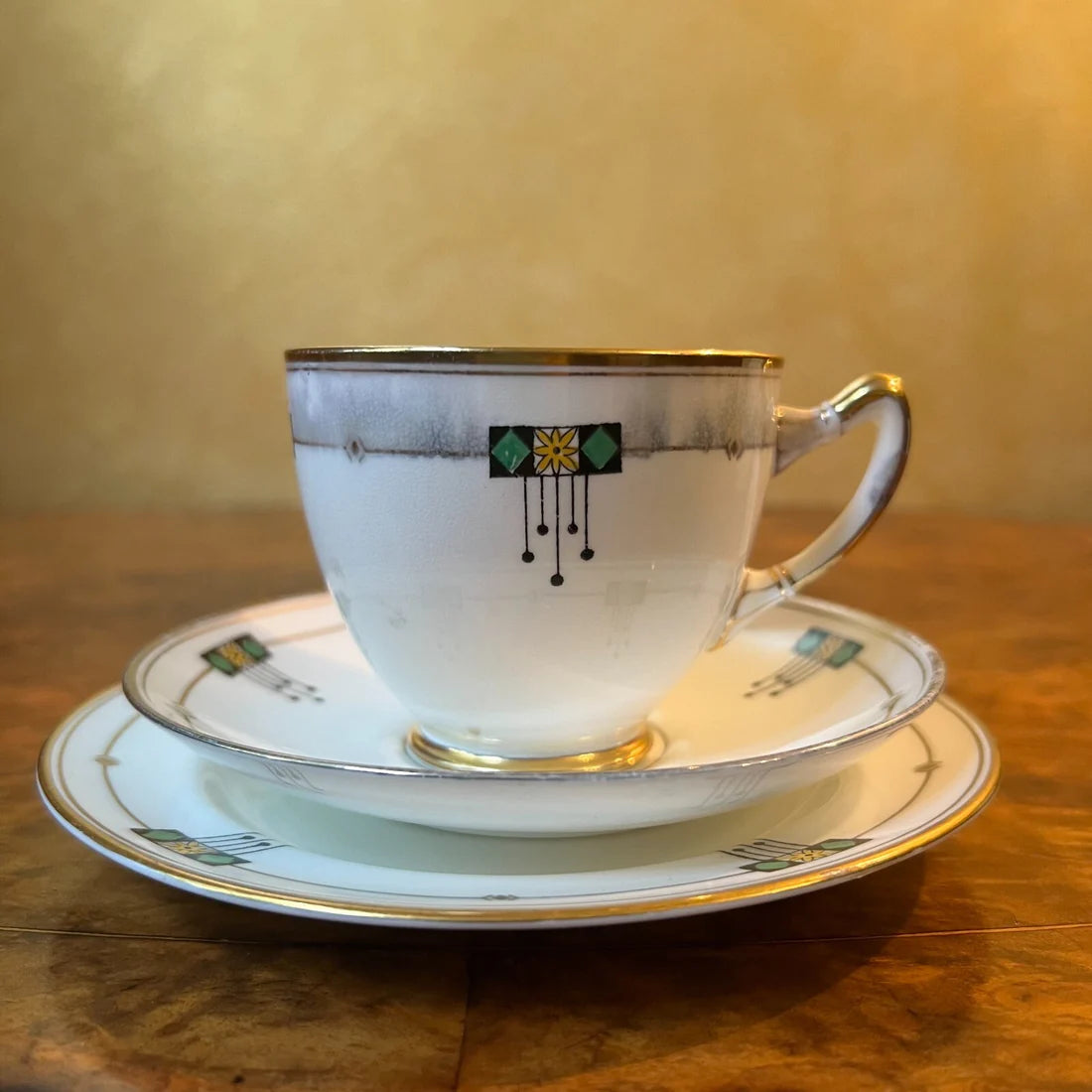 Paragon Green Gold Tea Cup Trio