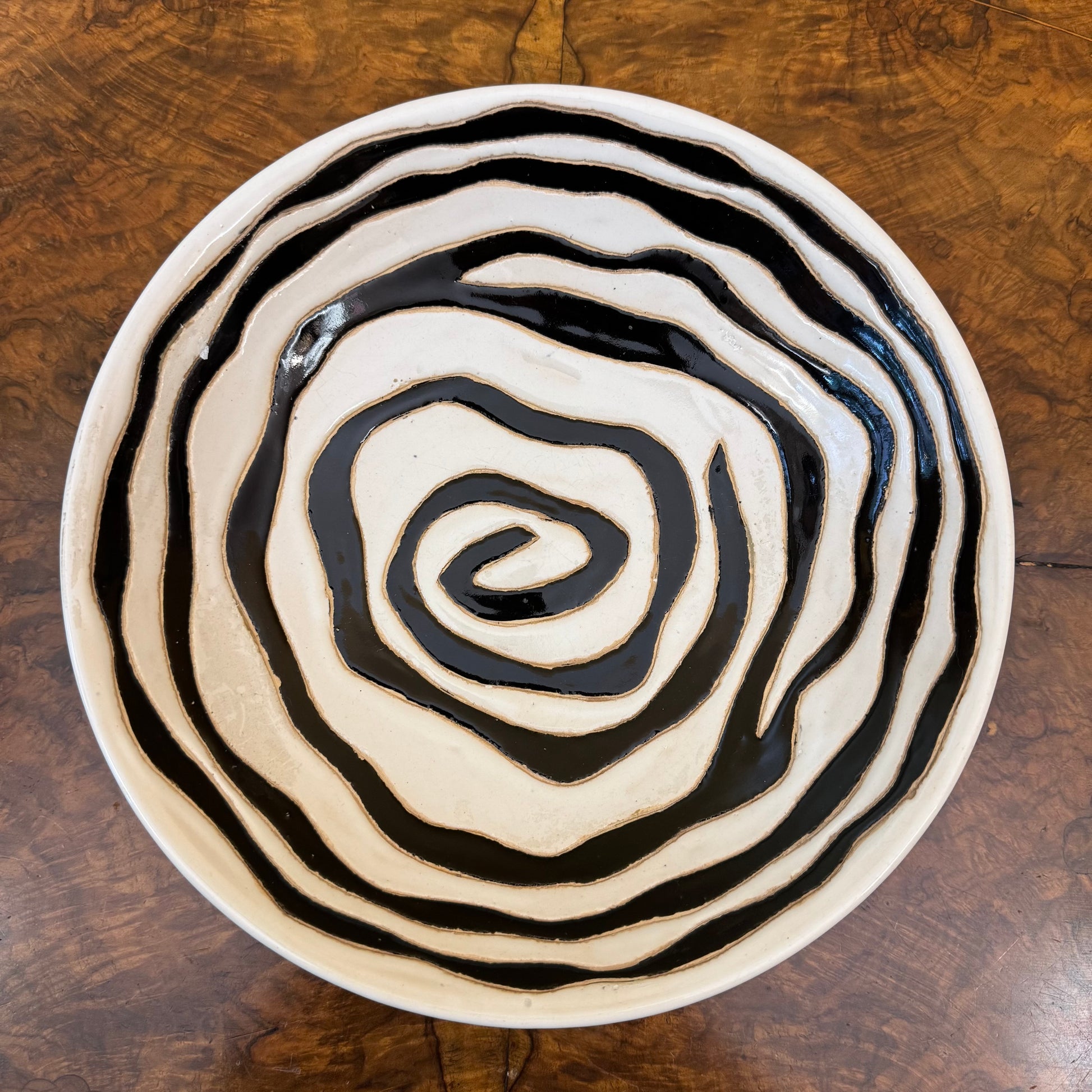 Pottery Black & White Swirl Design Shallow Bowl 