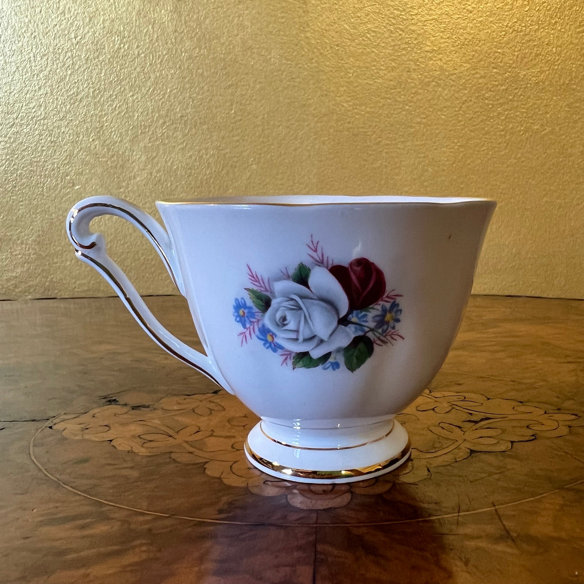 Queen Anne Duet Tea Cup 