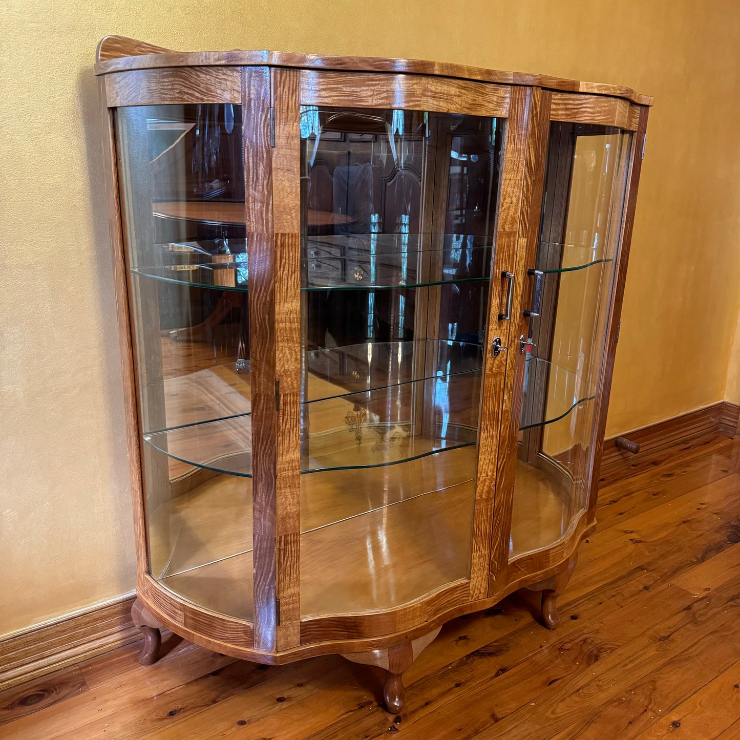  Queen Anne Glass Display Cabinet 