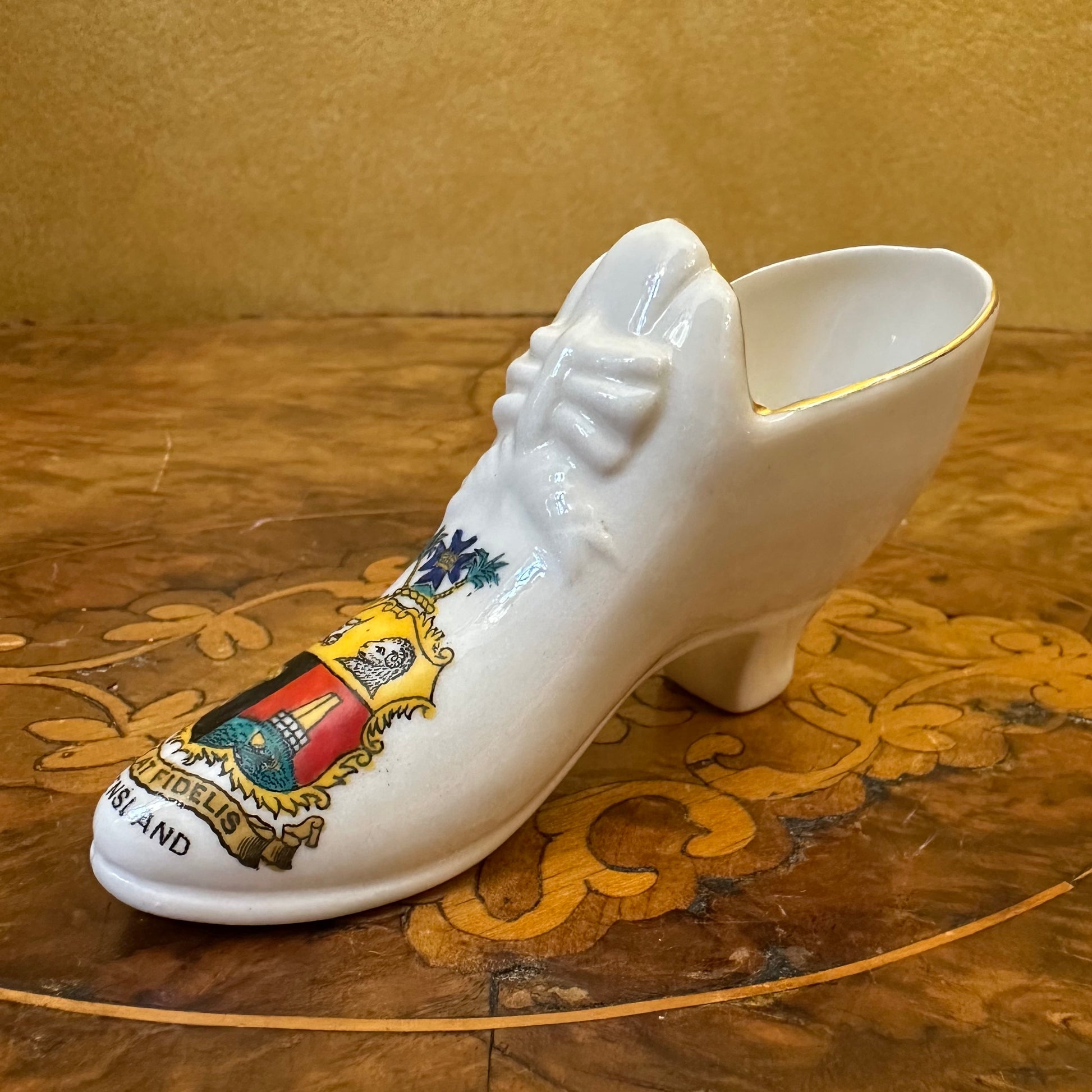 Queensland Crest Porcelain Shoe Ornament 