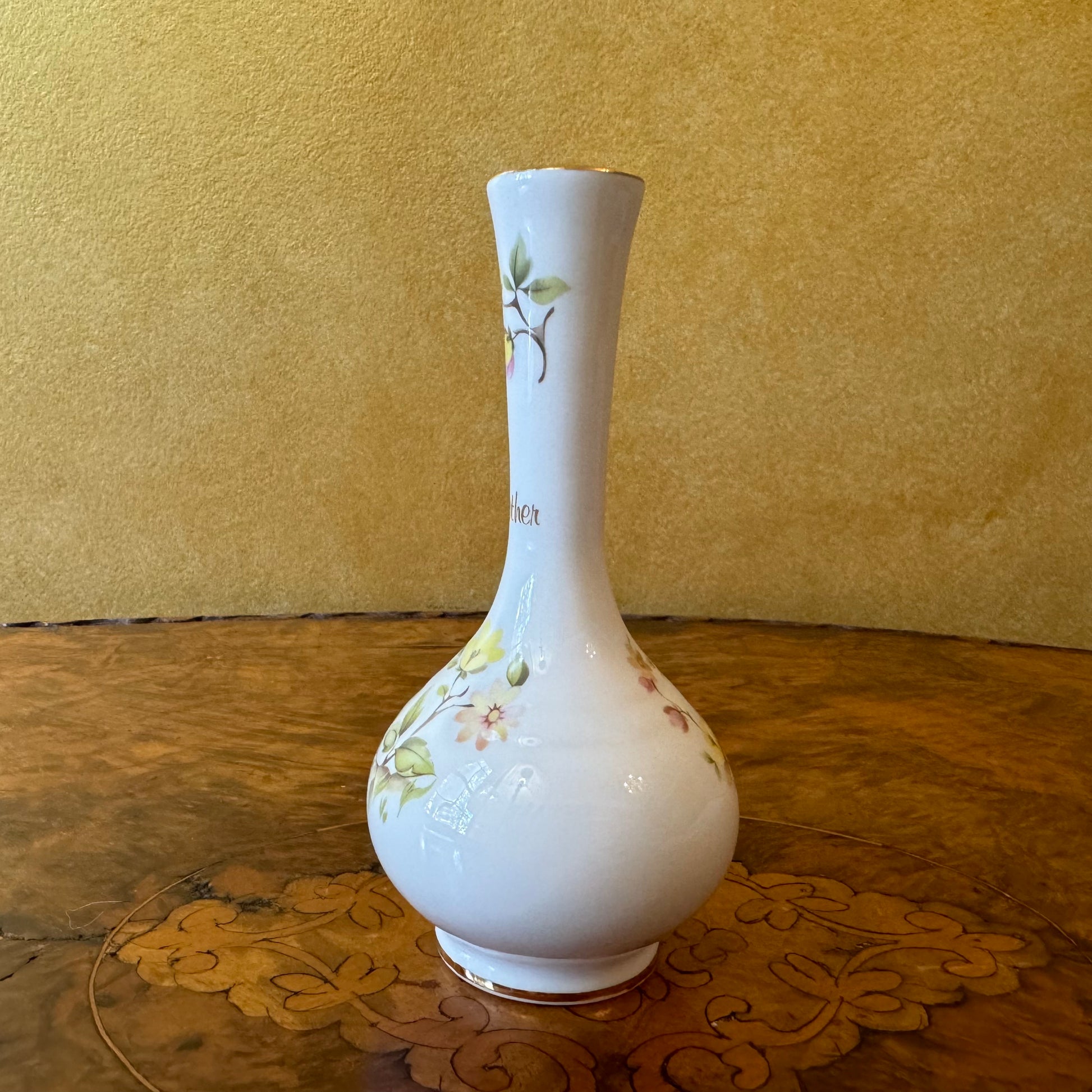 Queensway_Mother_Floral_Print_Bud_Vase