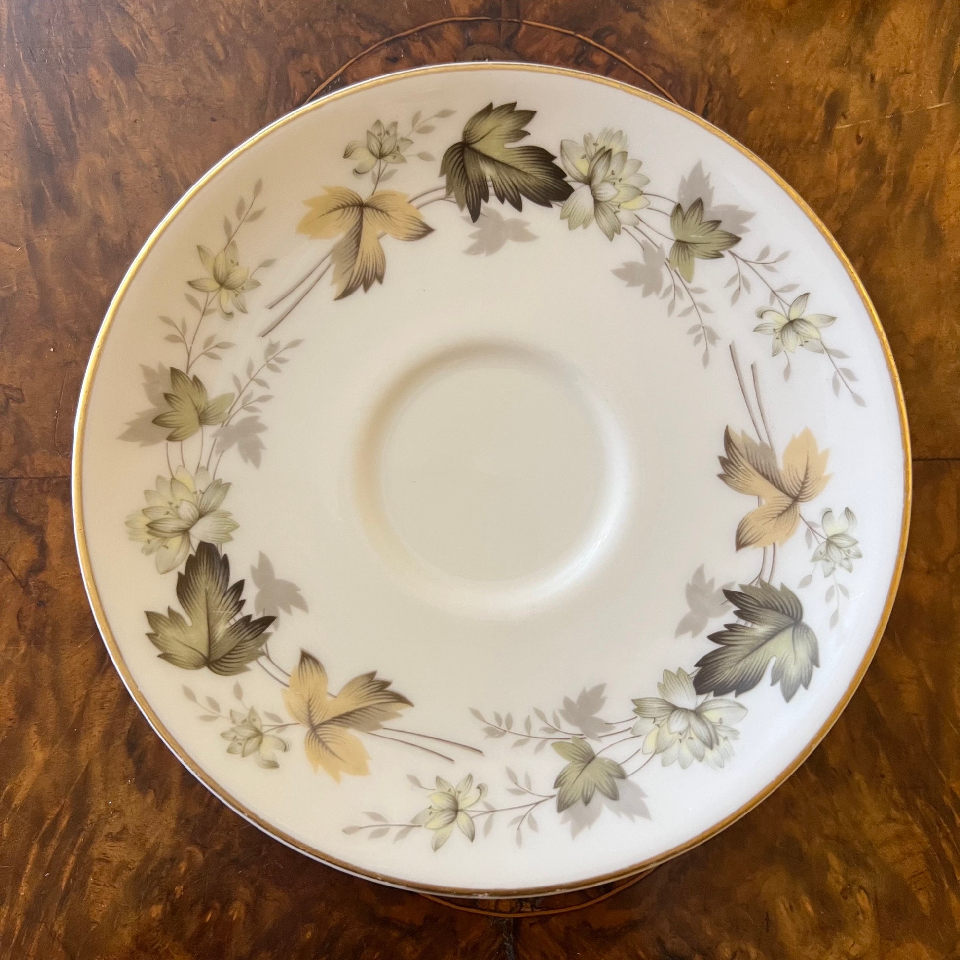  Royal Doulton Autumn Leaf Saucer Vintage 