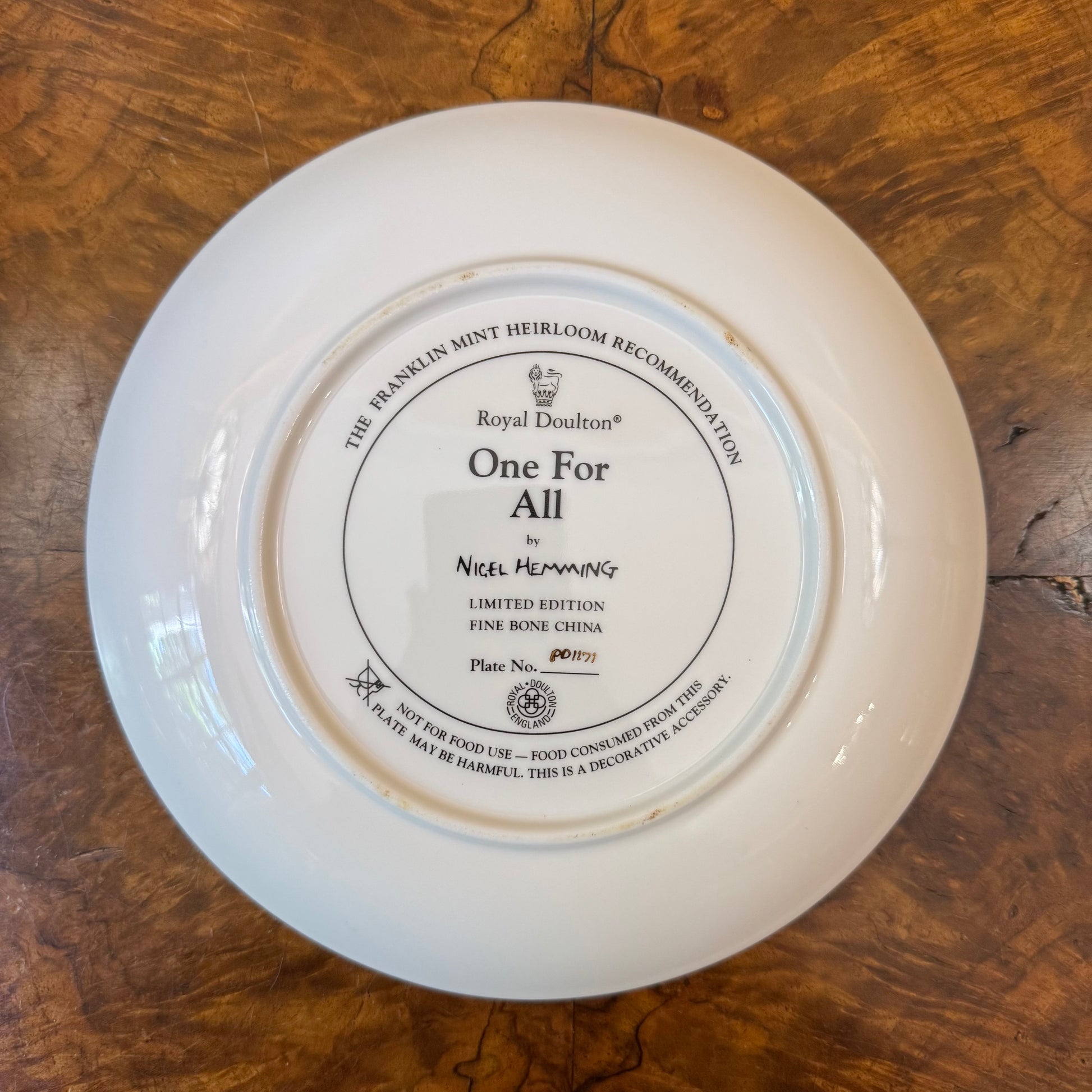 Royal Doulton Labradors One For All 