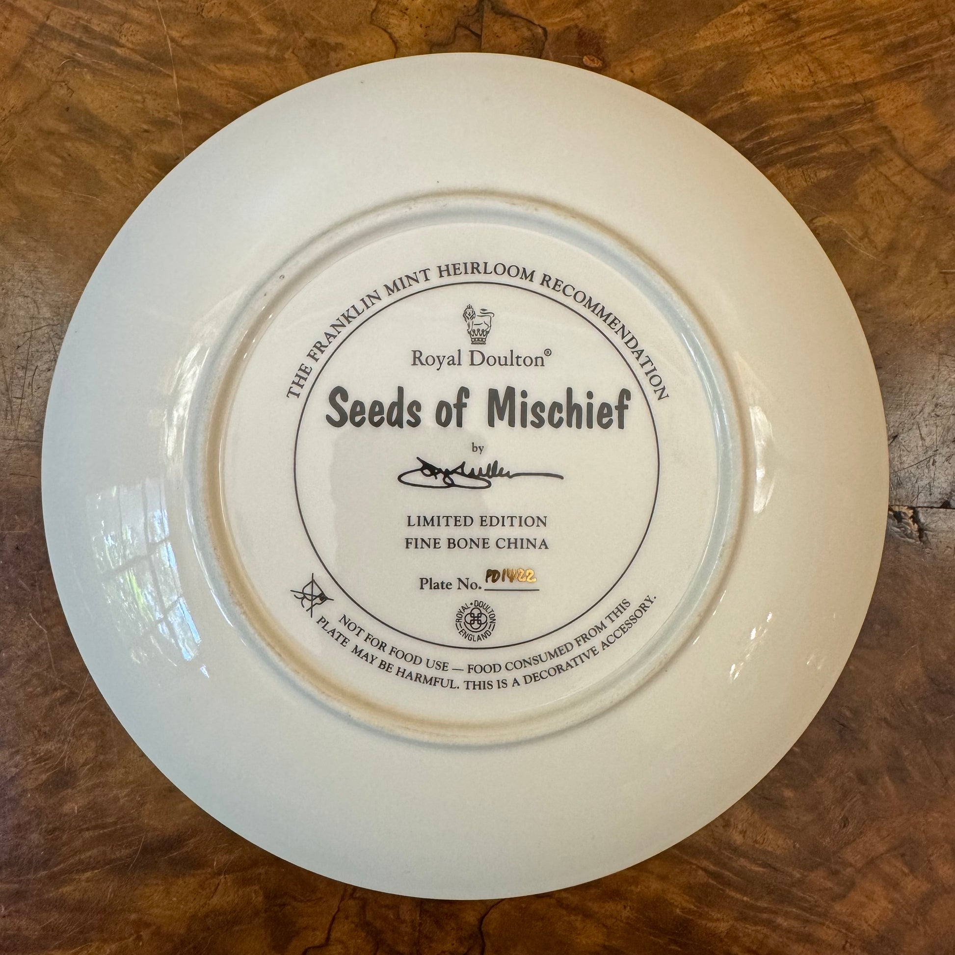 Royal Doulton Seeds Of Mischief Labrador Print 