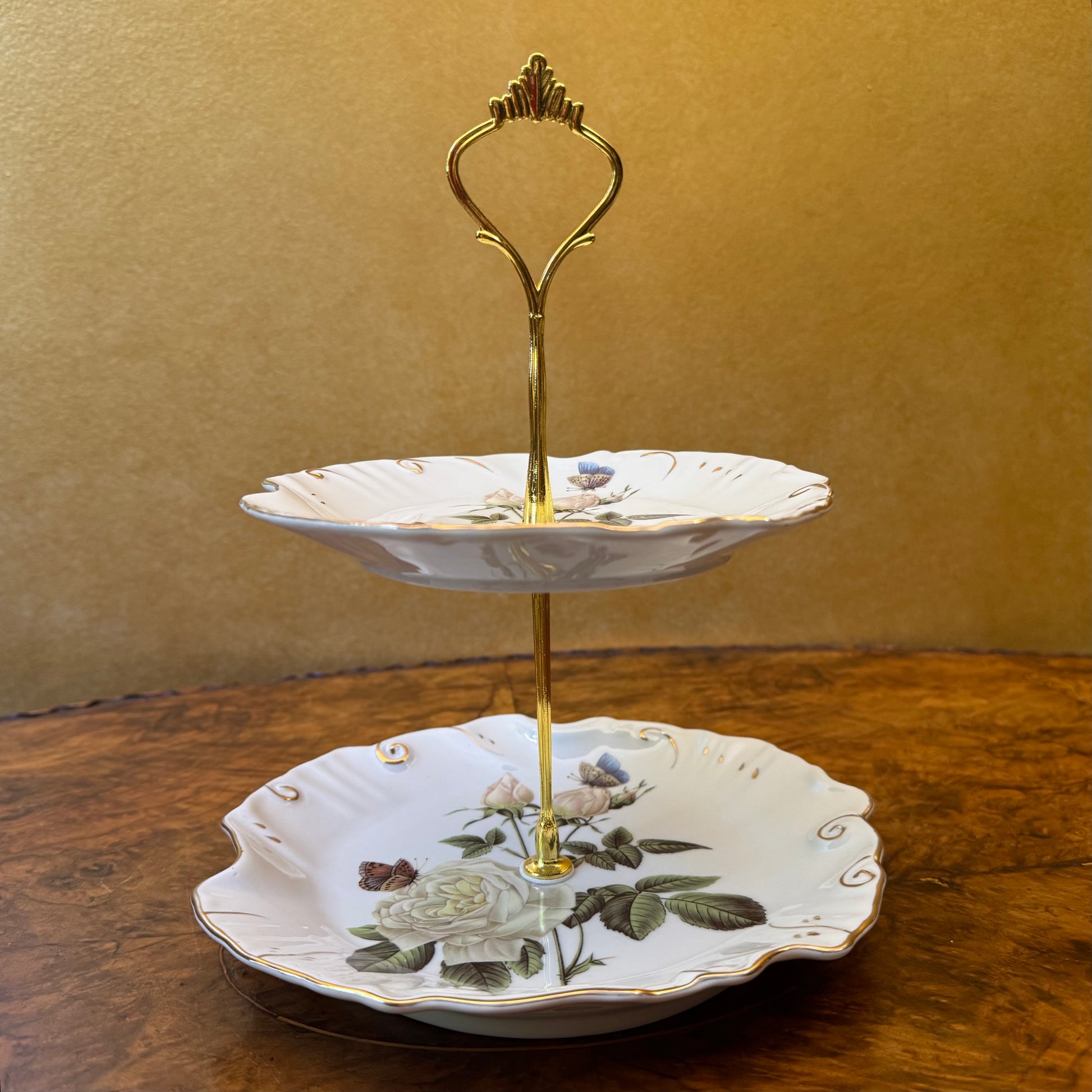 Royal England Collection Two Tier Cake Plate