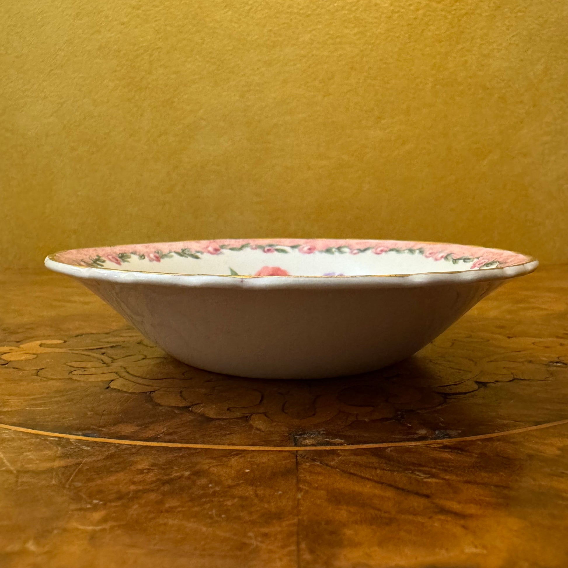 Royal Staffordshire By Clarice Cliff Nancy Bowl 