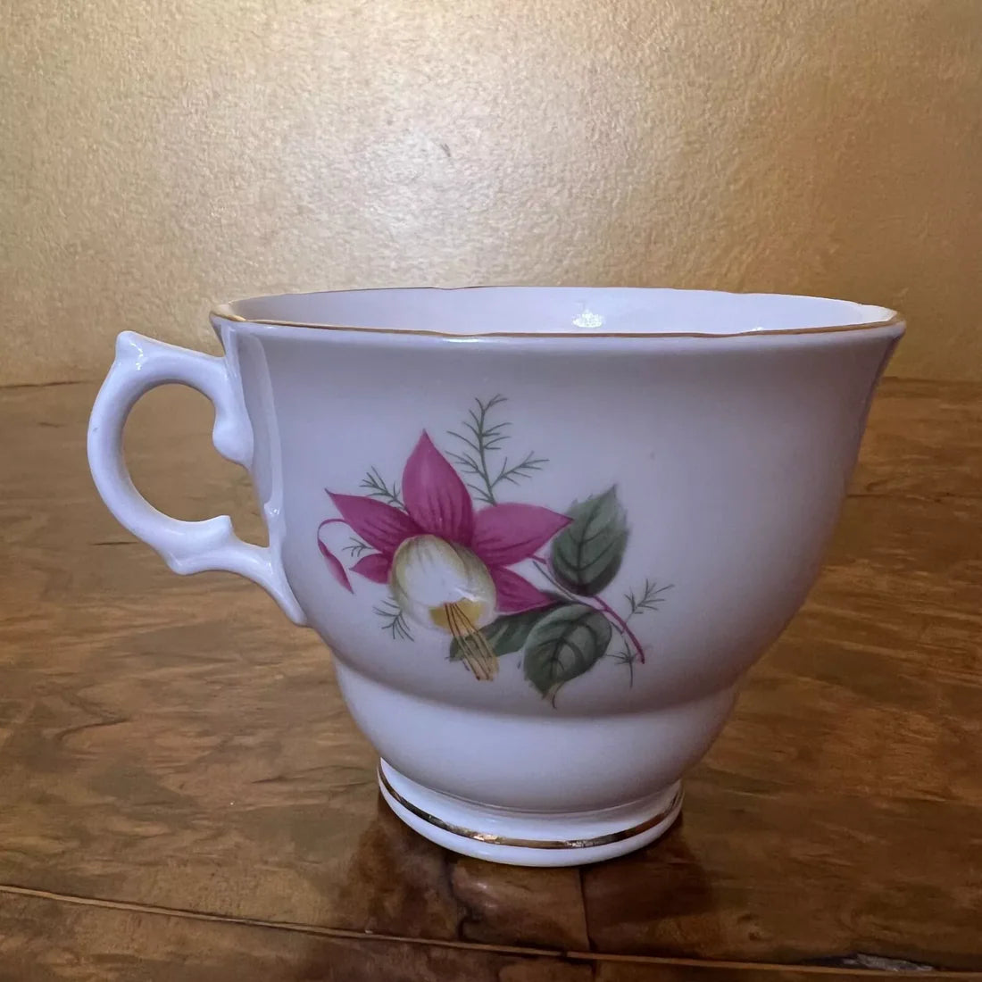 Vintage Royal Vale Floral Print Tea Cup Trio Set