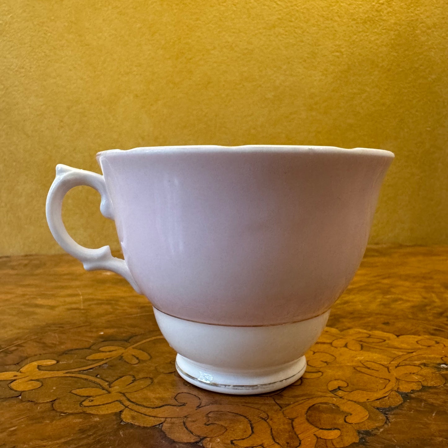 Royal Vale Pink & White Cup