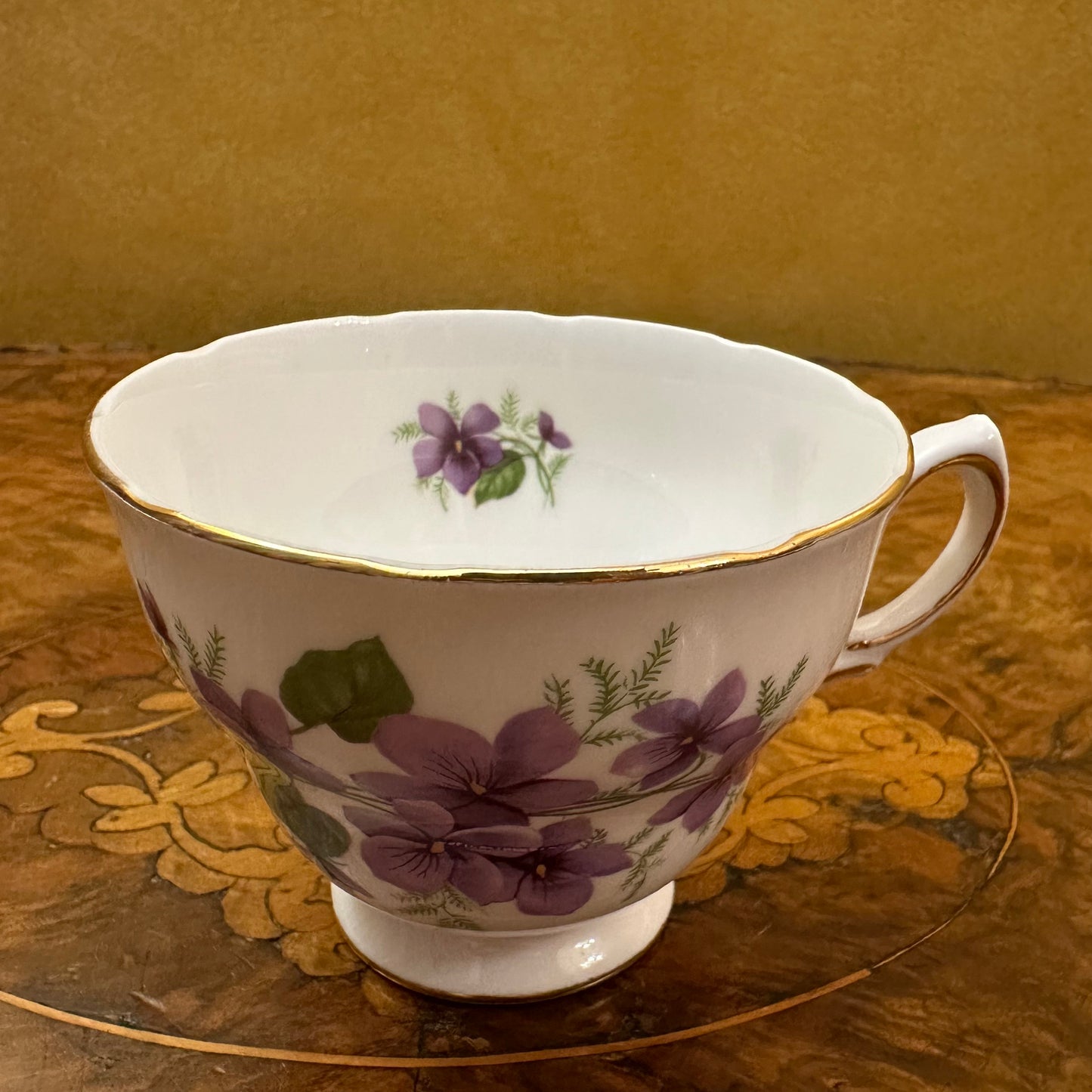 Royal Vale Violets Print Cup 