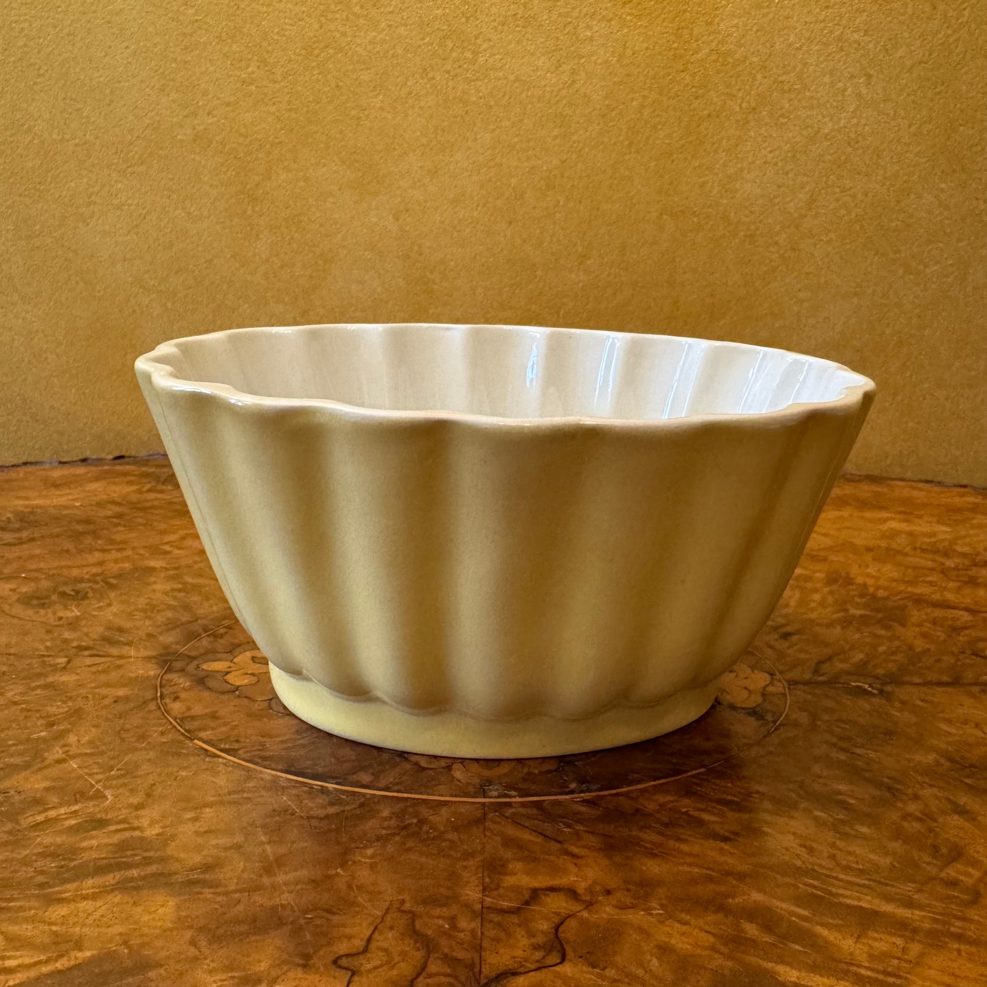 Royal Winton Yellow Jelly Mould 