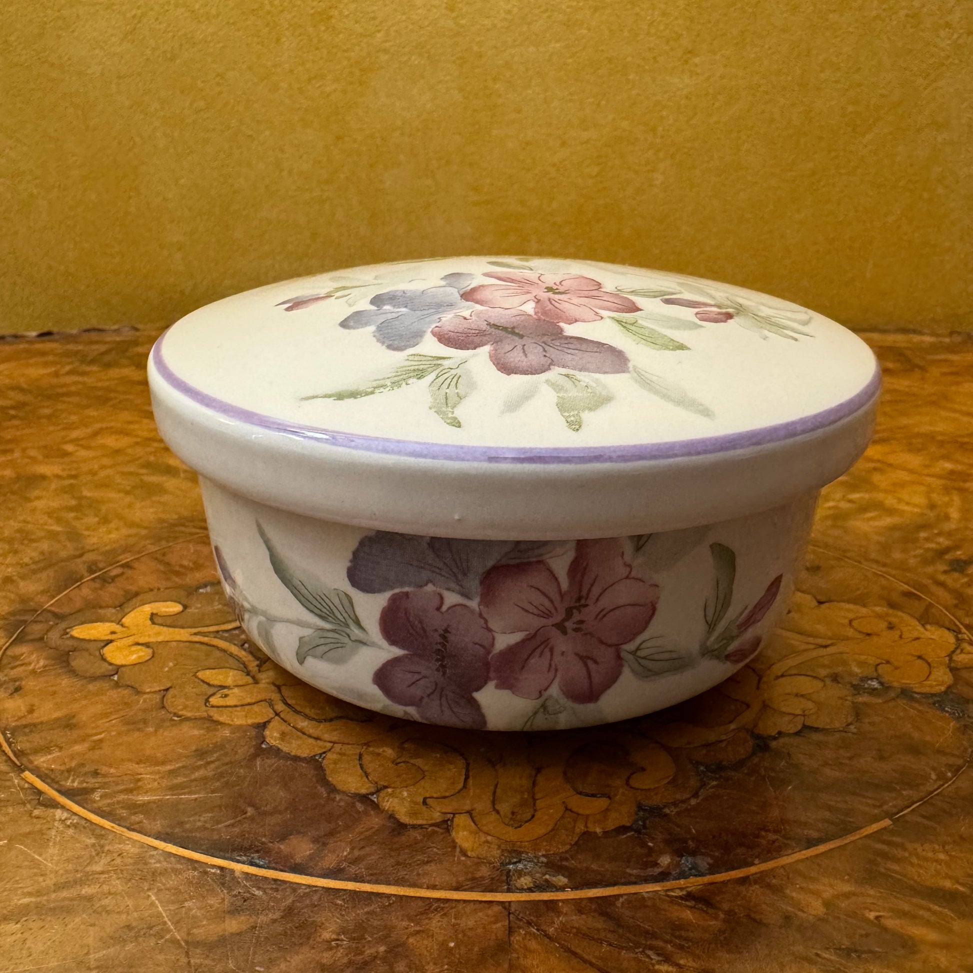Sangostone Summer Song Bowl With Lid Oven Dish Or Trinket Box 