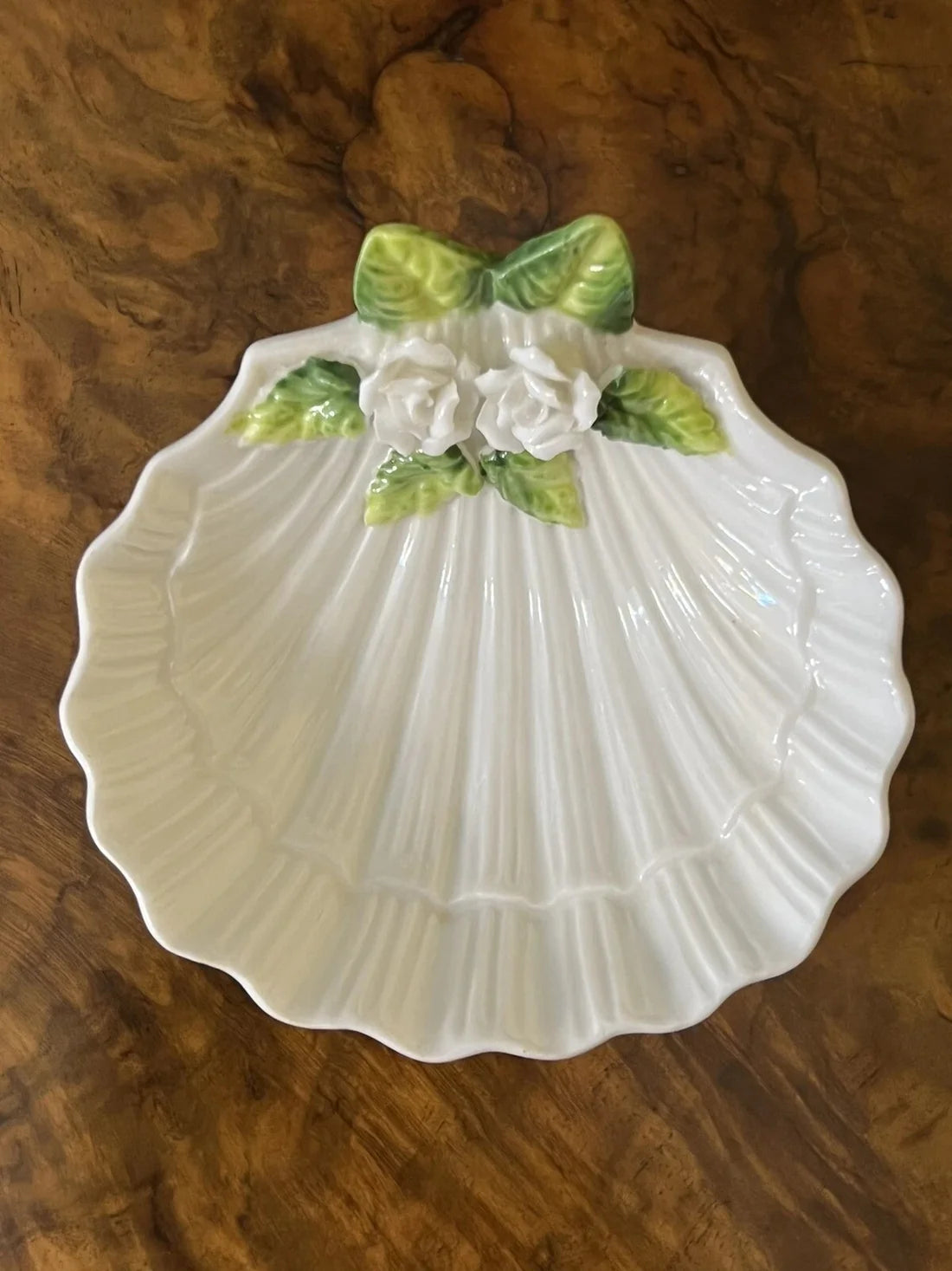 Small White Shell Shape Porcelain Dish