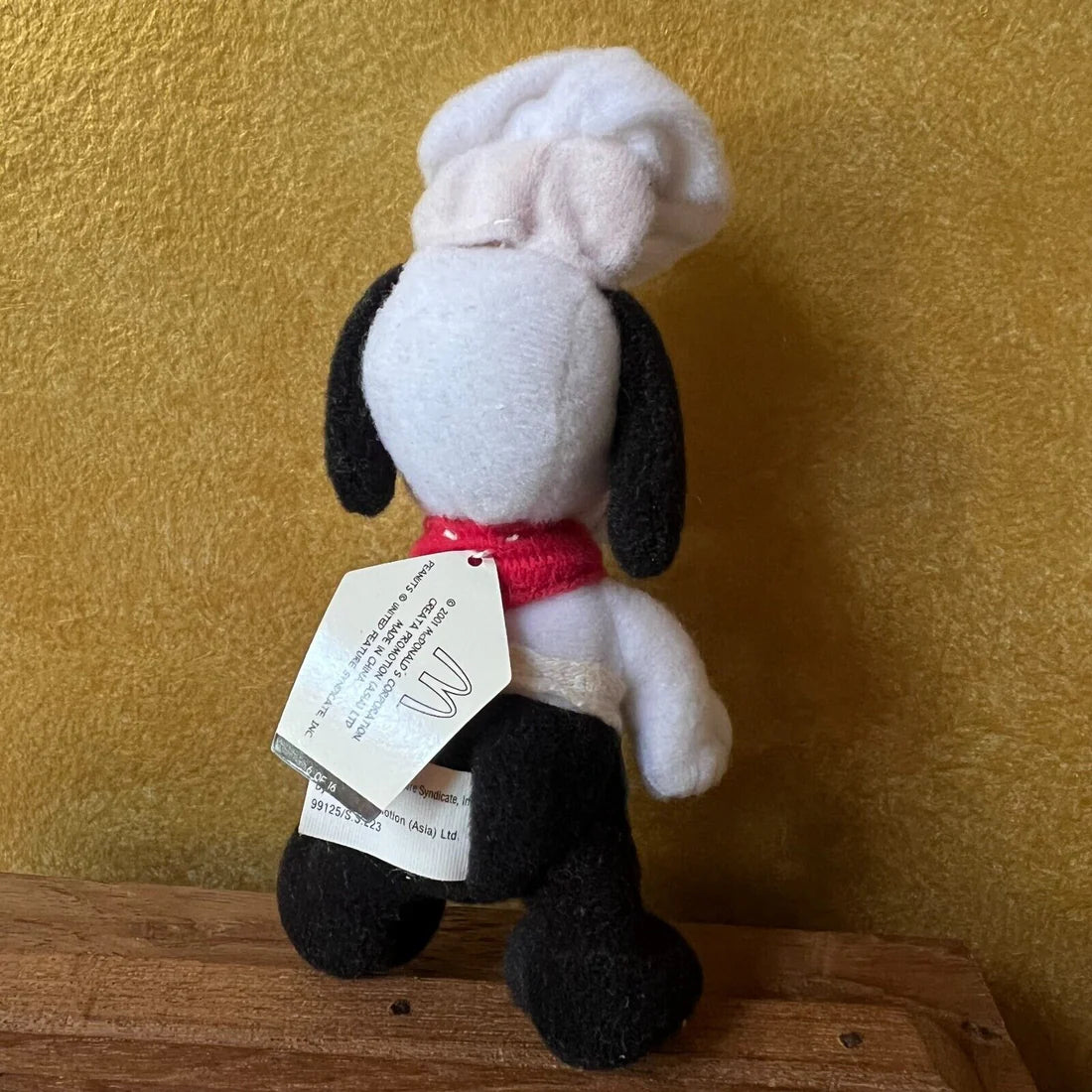 The Many Lives Of Snoopy Chef McDonalds Toy