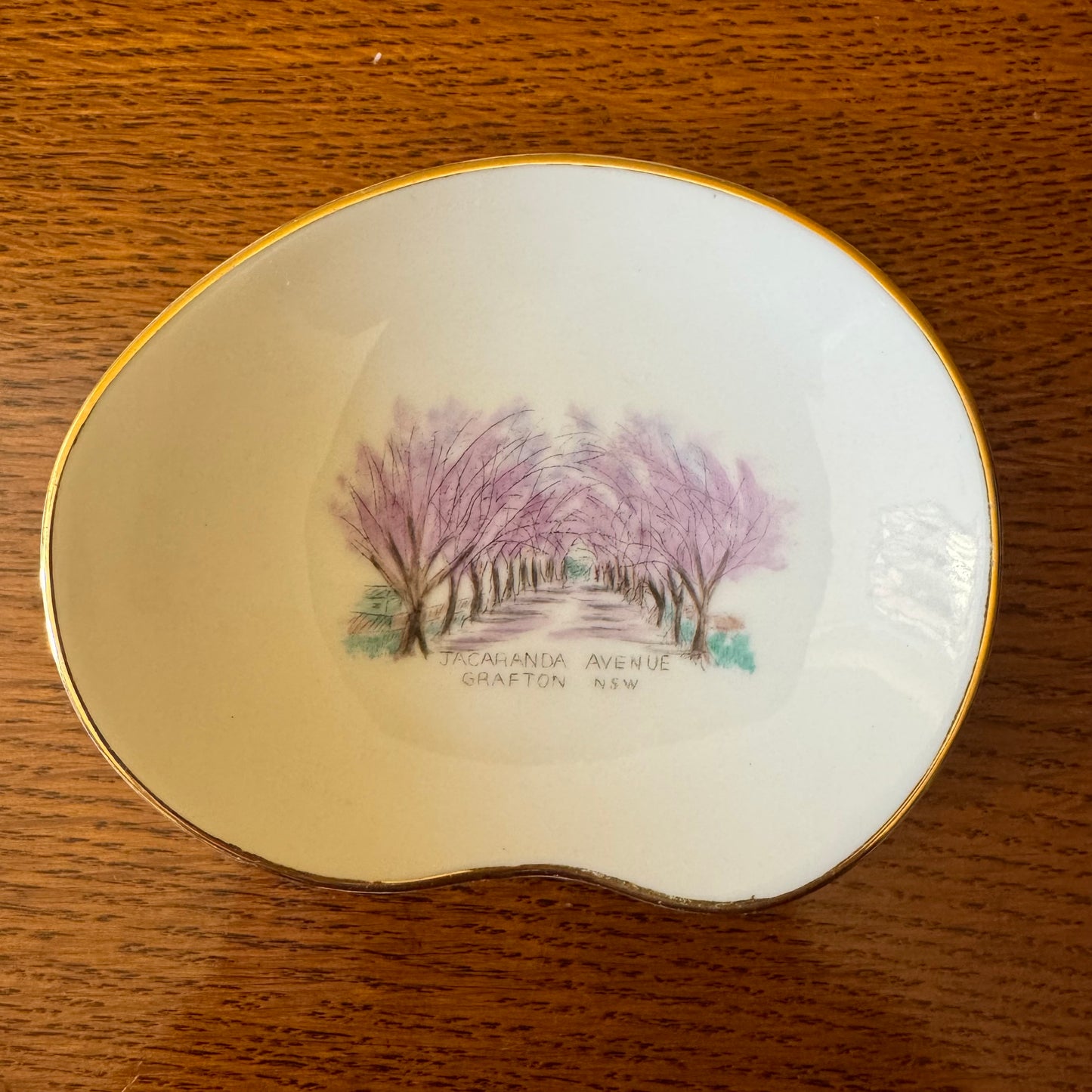 St Kilda Jacaradra Avenue Grafton NSW Small Dish 