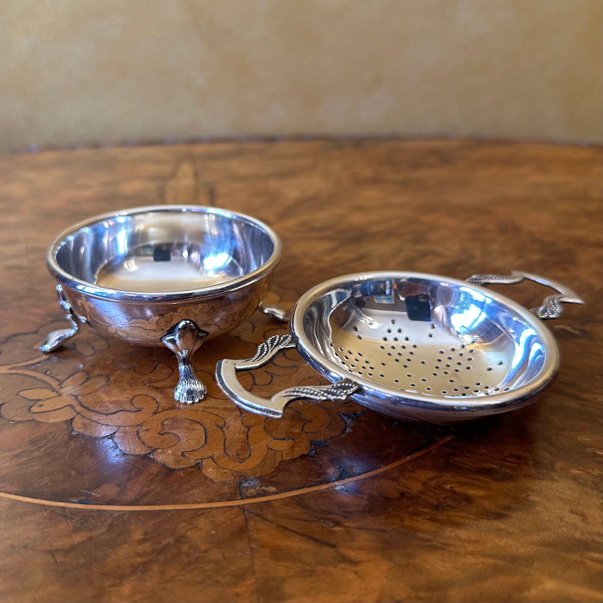 Strachan Silver Plated Tea Strainer & Bowl 
