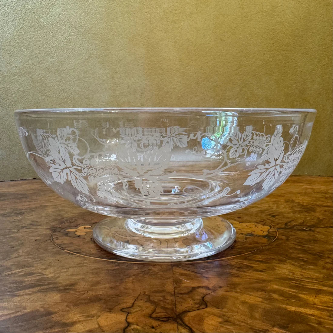 Vintage Stuart Crystal Grapes & Leave Print Large Bowl