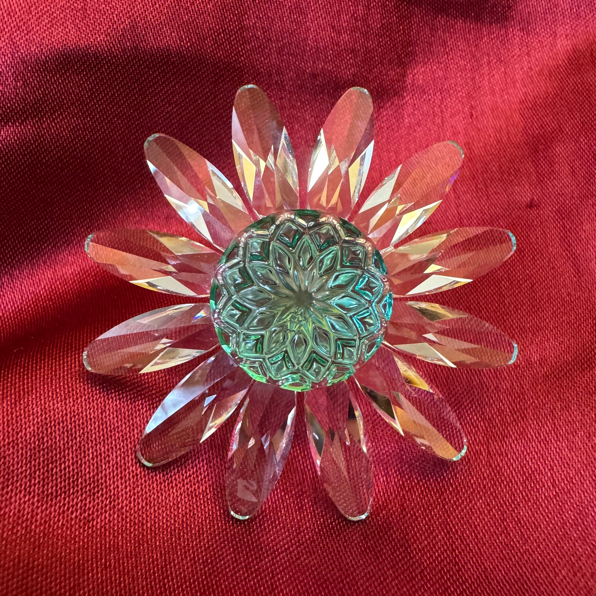 Swarovski Crystal Green Marguerite Member Renewal Gift