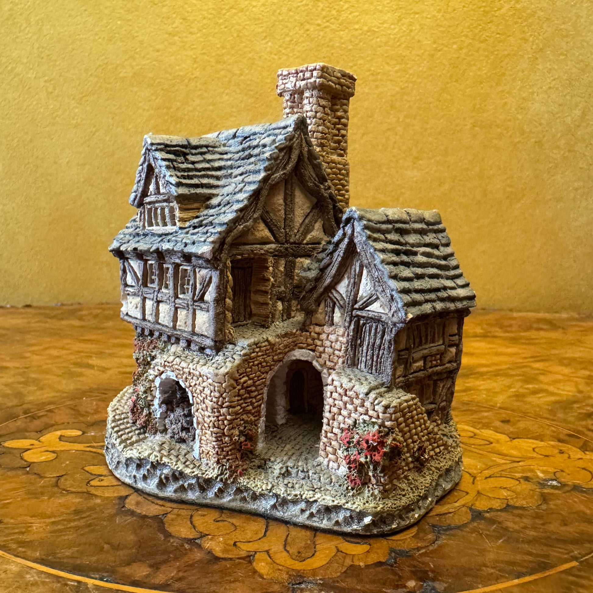The Bakehouse By David Winter Miniature 