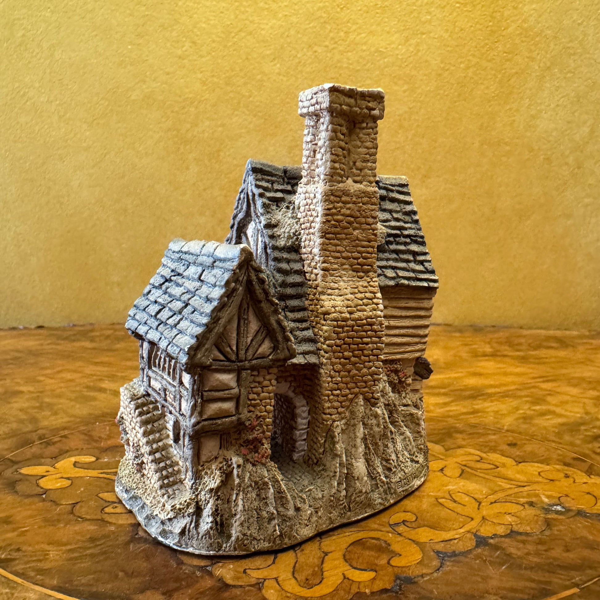 The Bakehouse By David Winter Miniature Cottage 