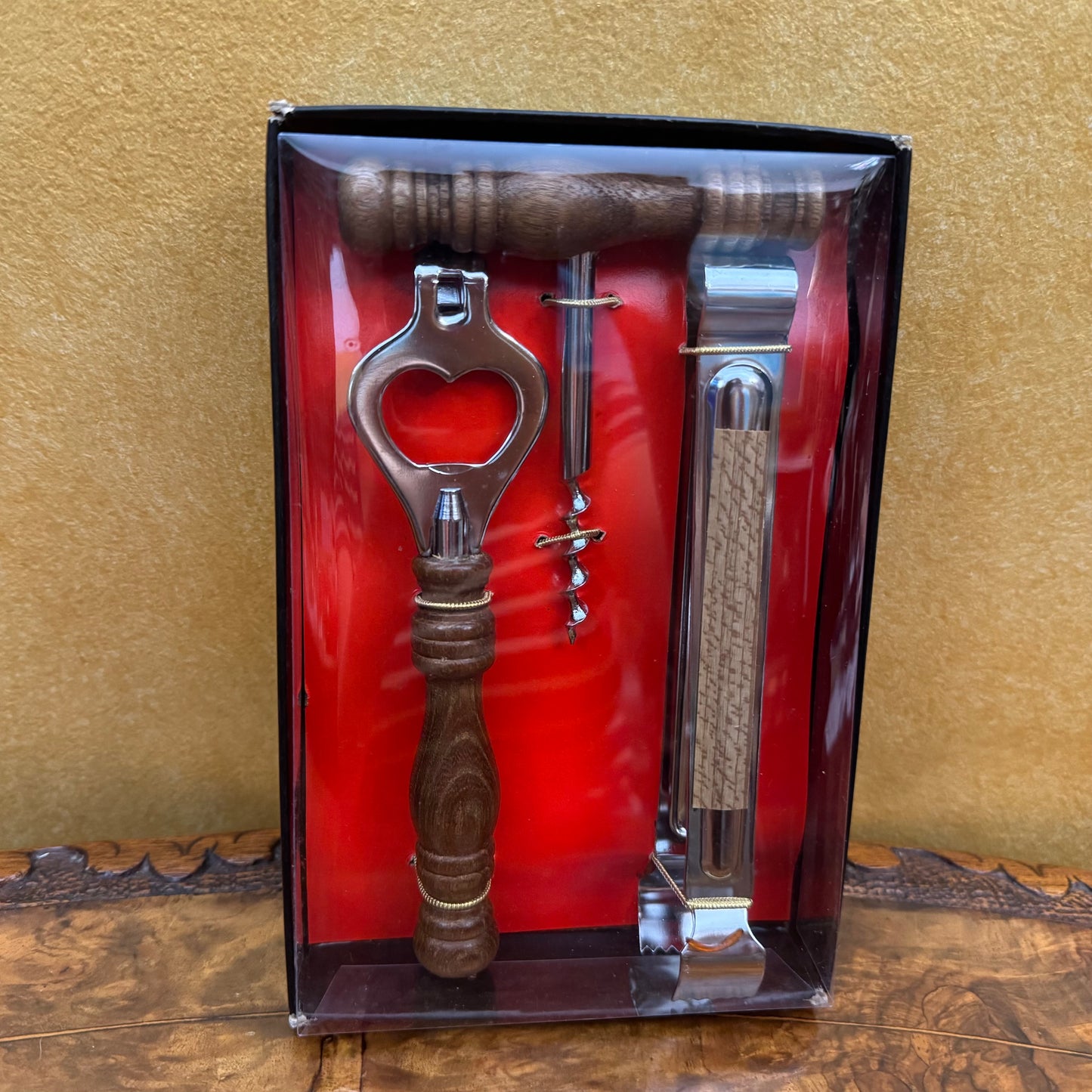 Three Piece Bar 
