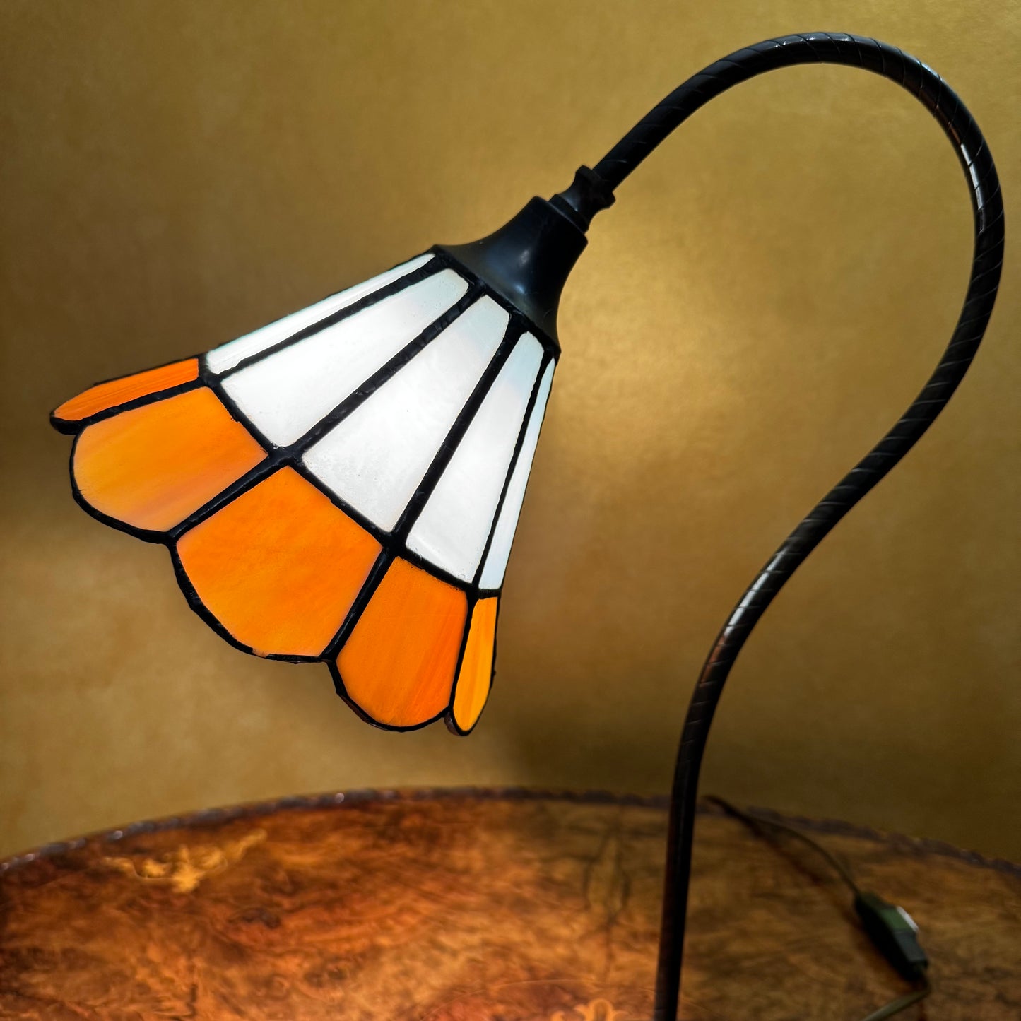 Tiffany Style Gooseneck Stained Glass Desk Lamp