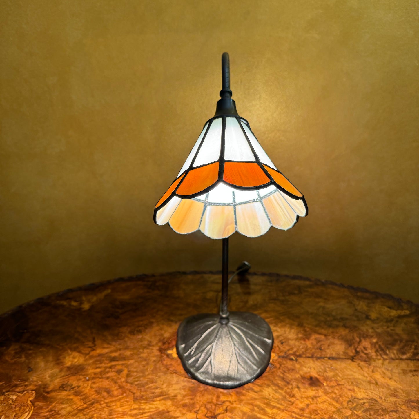 Tiffany Style Stained Glass Desk Lamp