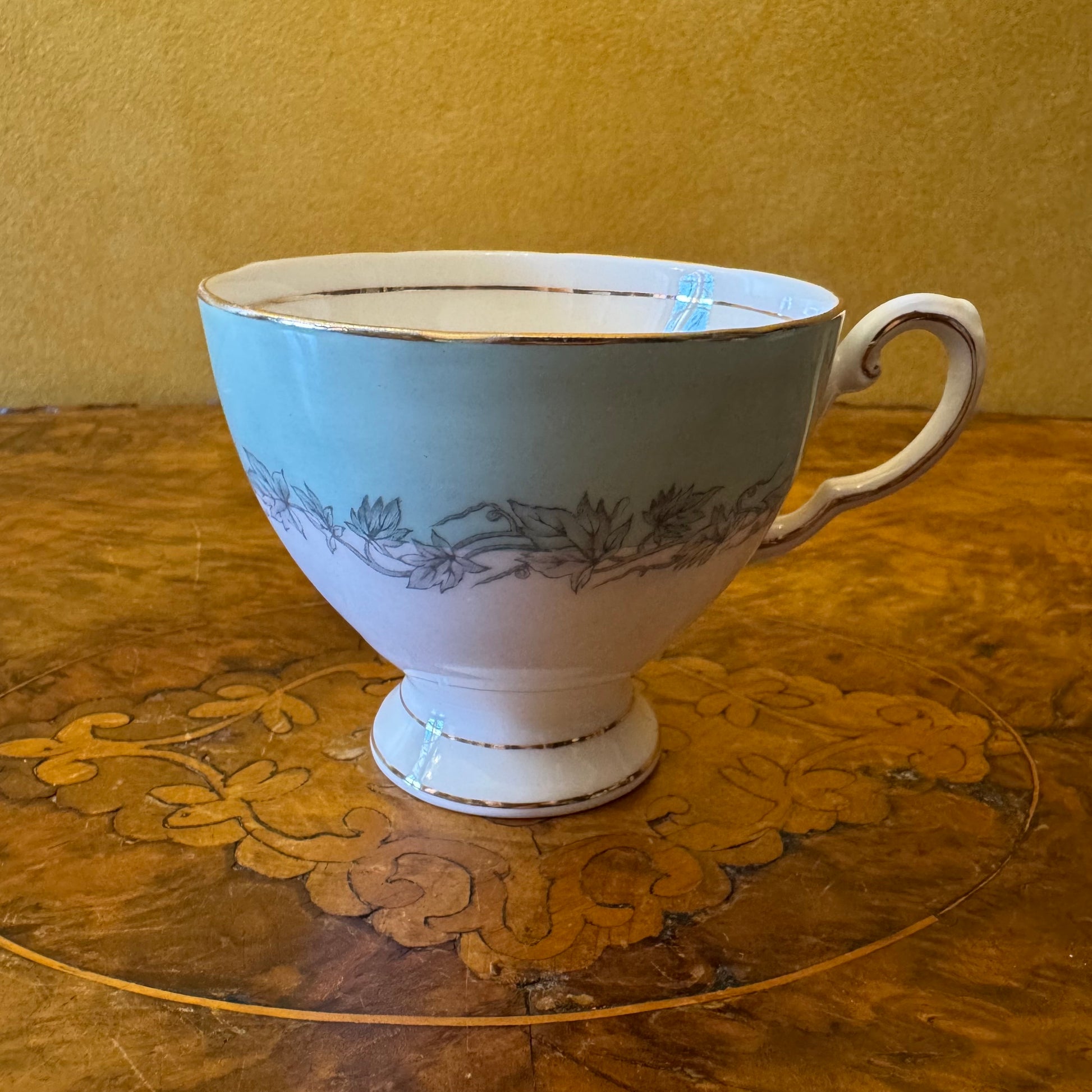 Tuscan Aristocrat Tea Cup