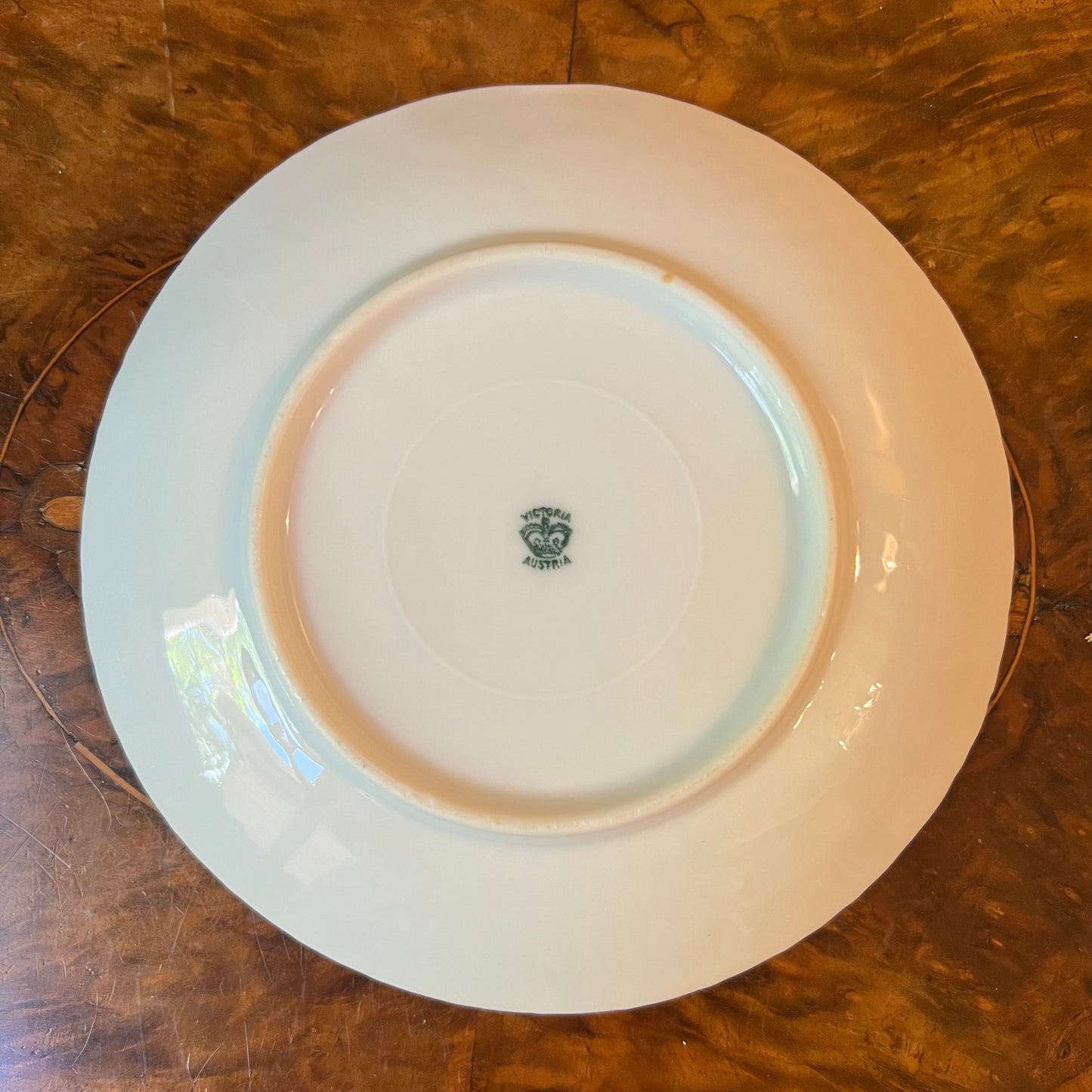 Victoria Lustre Side Plate