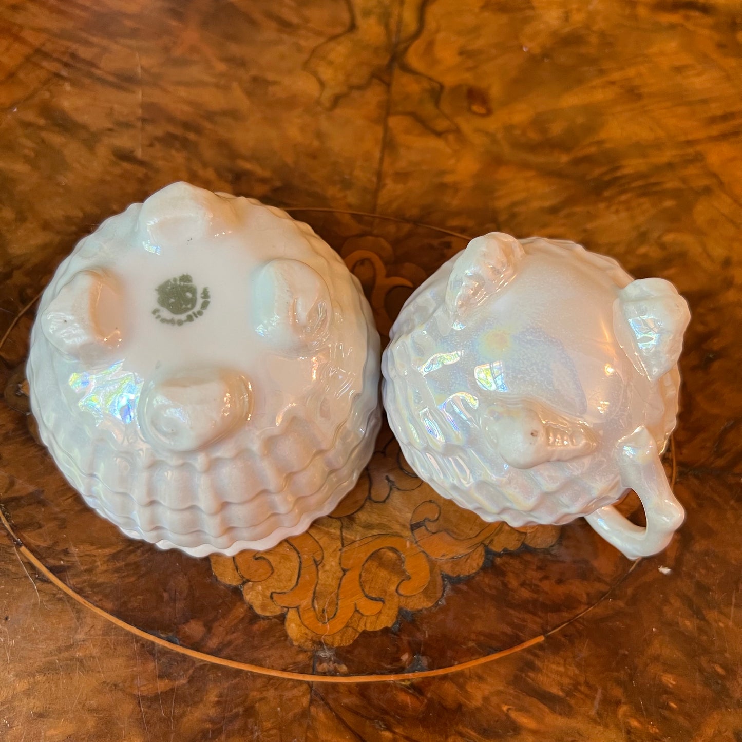 Victoria Milk & Sugar Bowl Set