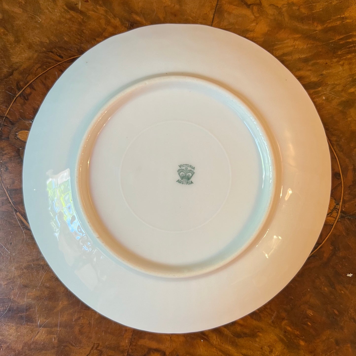 Victoria_Shell_Lustre_Side Plate