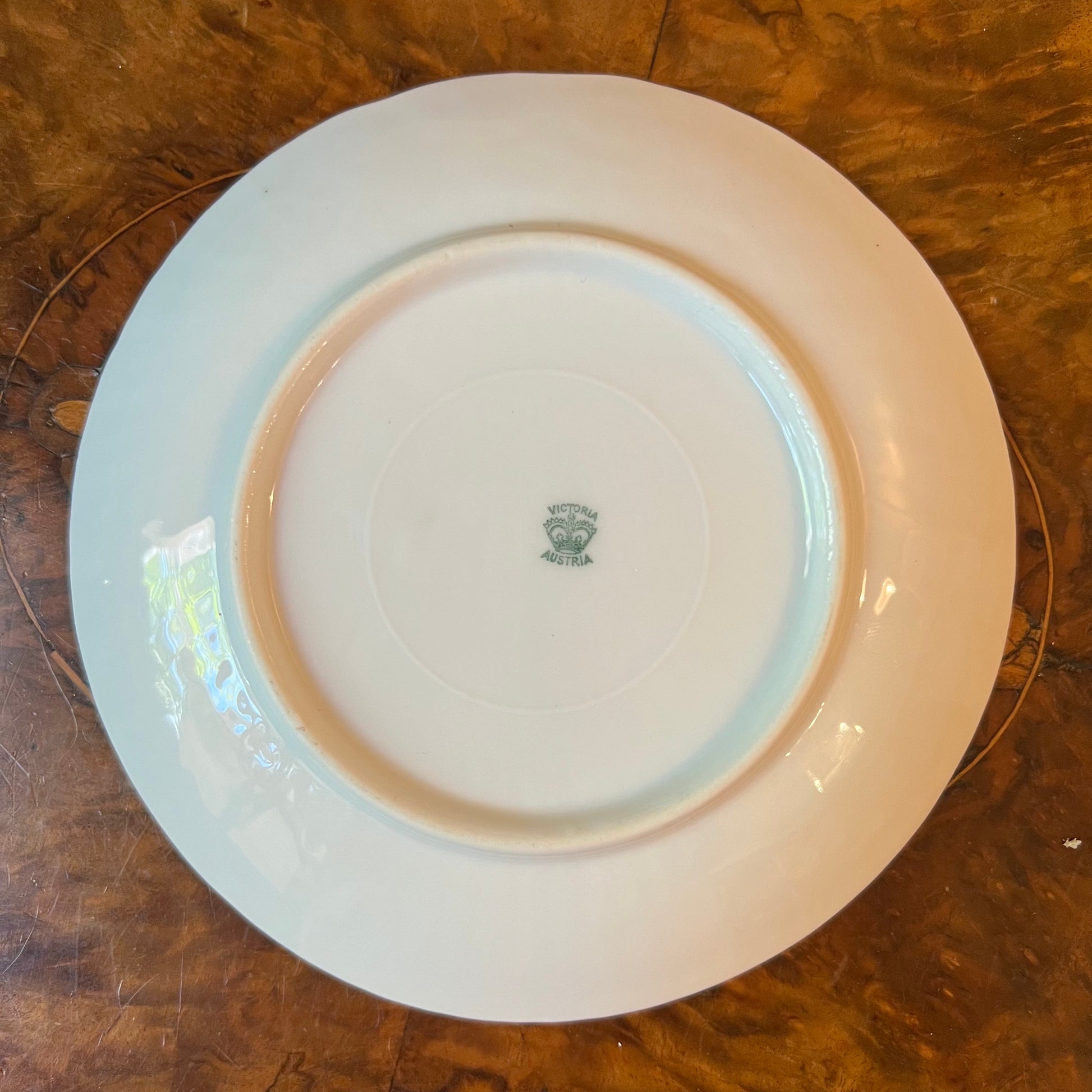 Victoria_Shell_Lustre_Side Plate