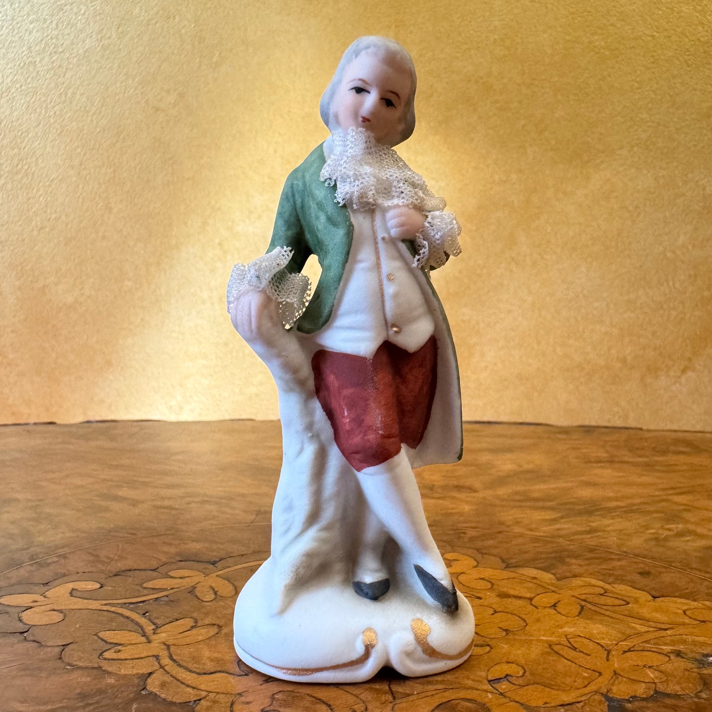 Victorian Man With Lace Detail Figurine Statue 
