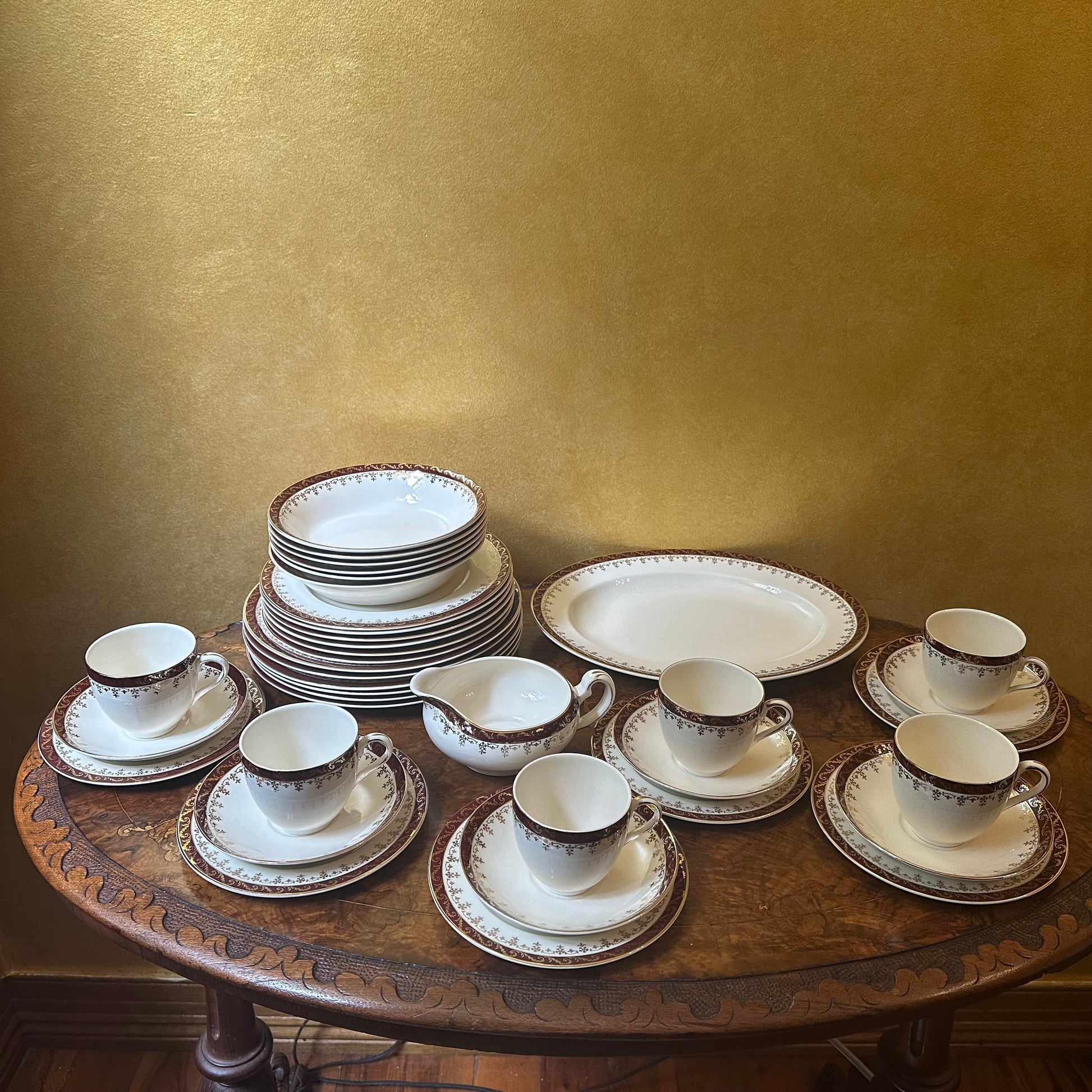 Vintage Alfred Meakin Suzanne Burgundy Gold Print 38 Piece Dinner Set 
