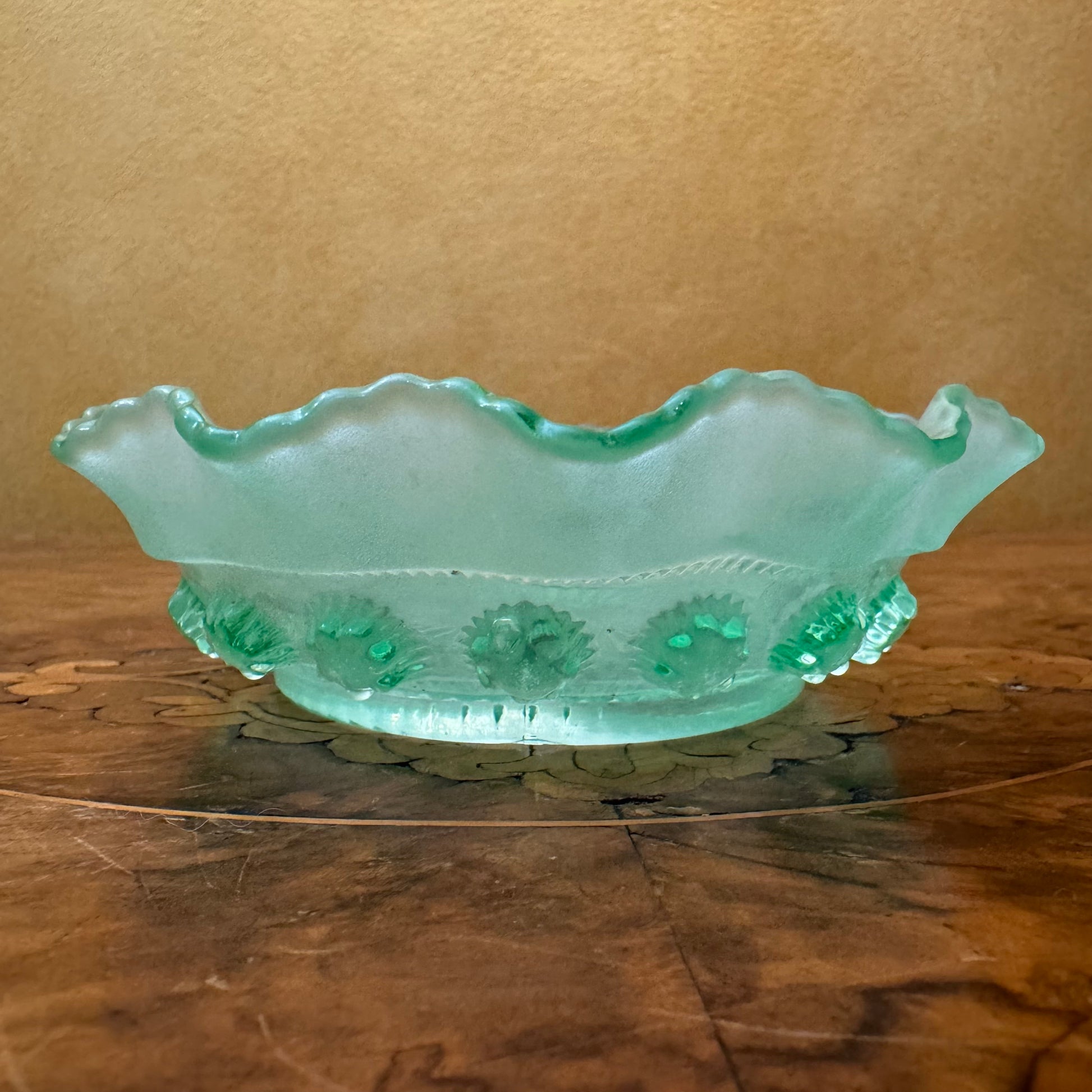 Vintage Art Deco Davidson Green Pressed Glass Blackberry Small Bowl 